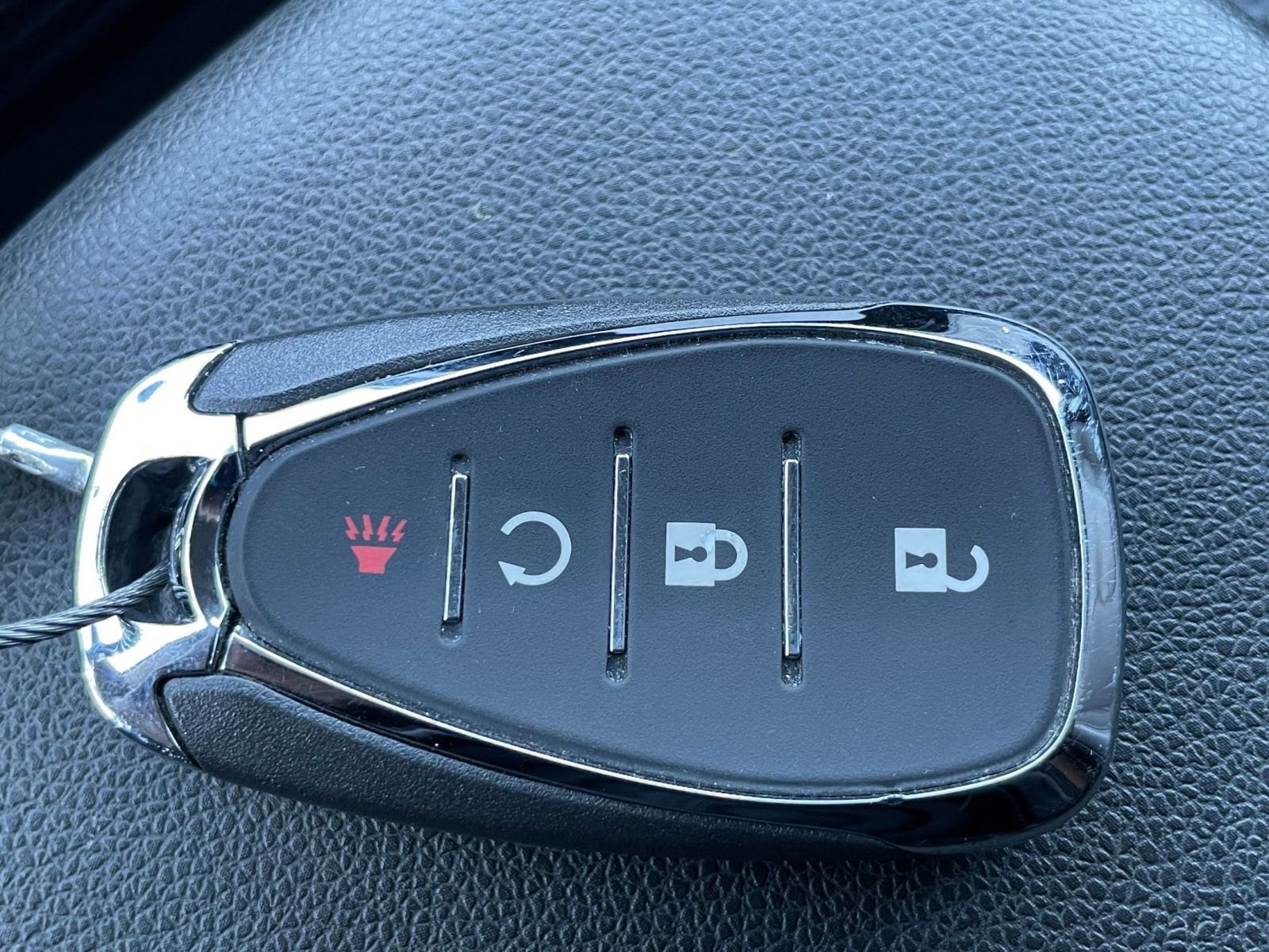 Thumbnail: 2025 Chevrolet Trax - 28