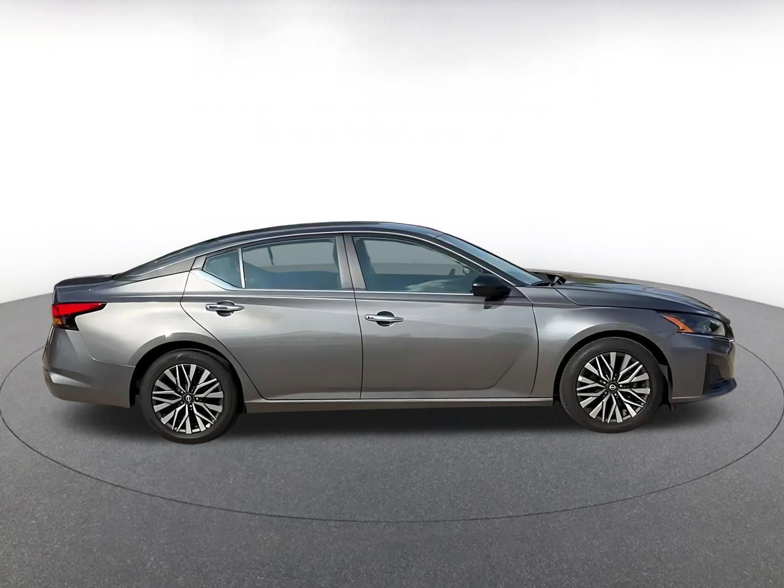 Thumbnail: 2025 Nissan Altima - 16