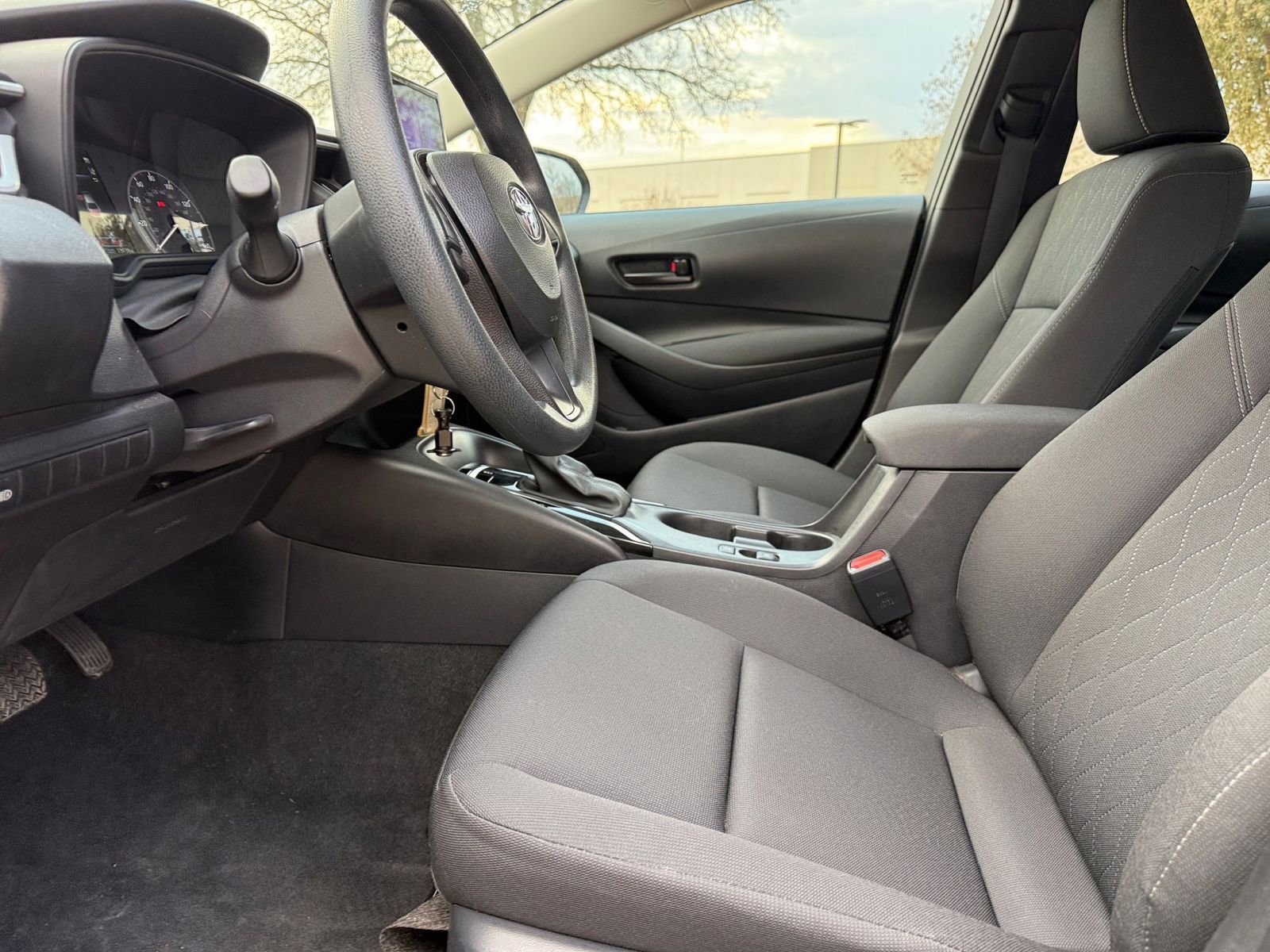 Thumbnail: 2025 Toyota Corolla - 27