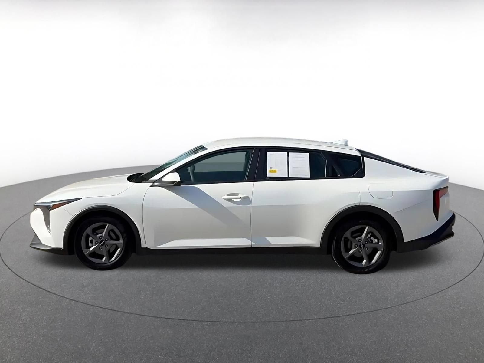 Thumbnail: 2025 Kia K4 - 10