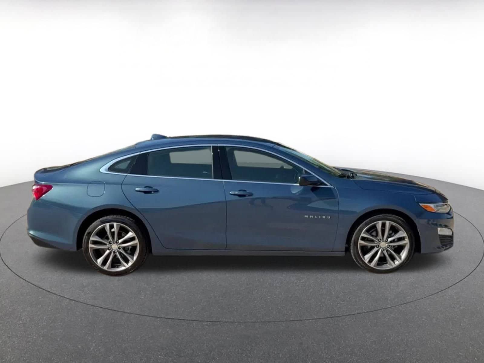 Thumbnail: 2024 Chevrolet Malibu - 16