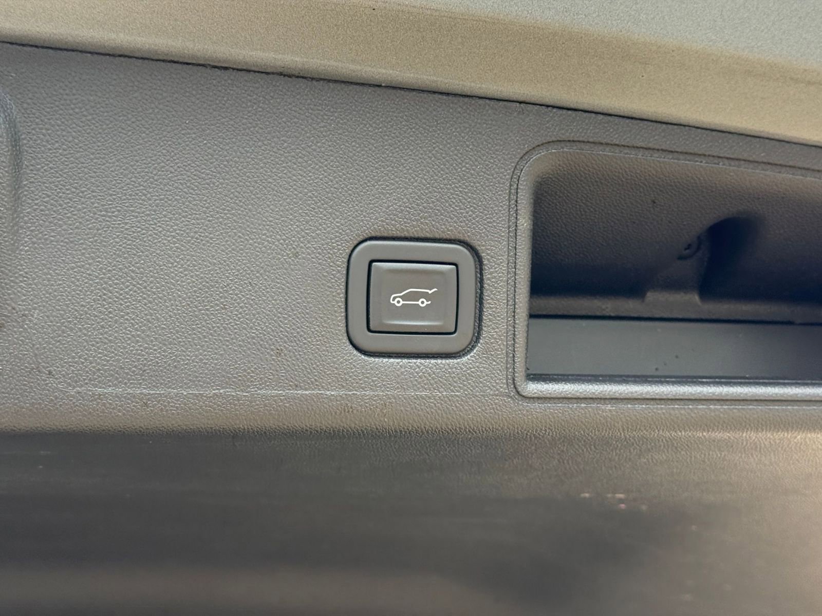 Thumbnail: 2024 GMC Terrain - 23