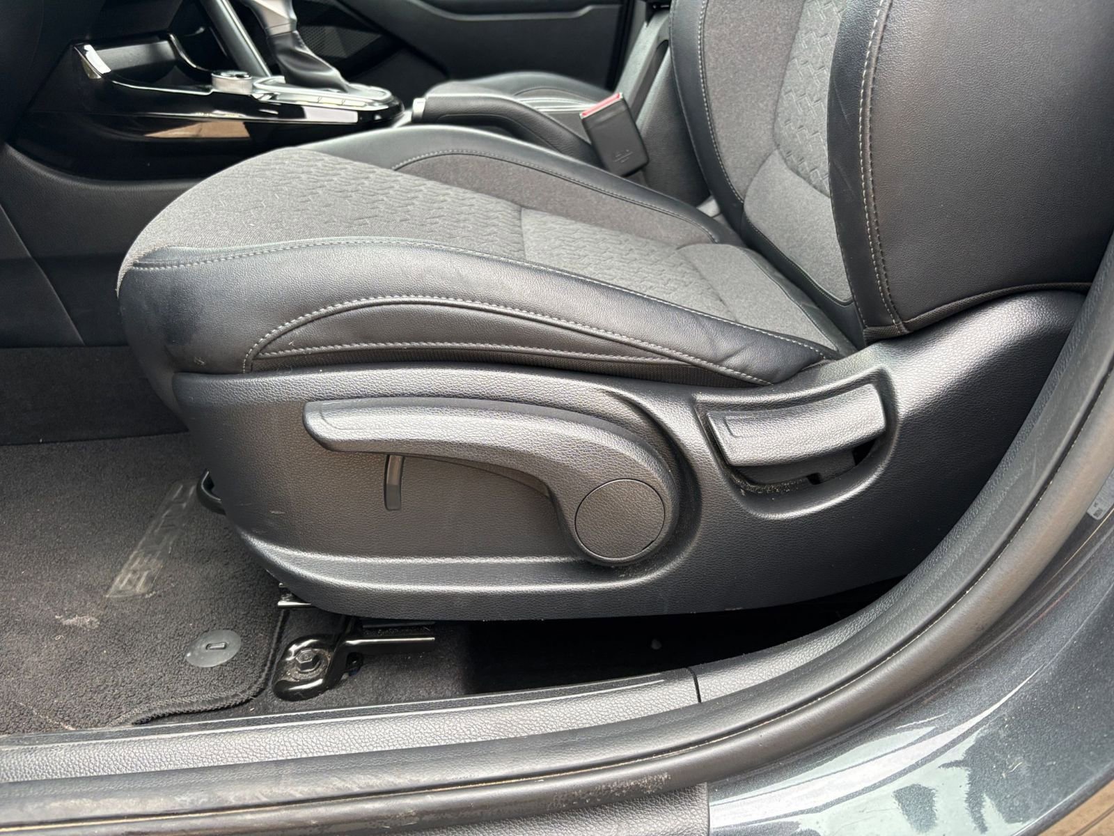 Thumbnail: 2025 Kia Seltos - 23