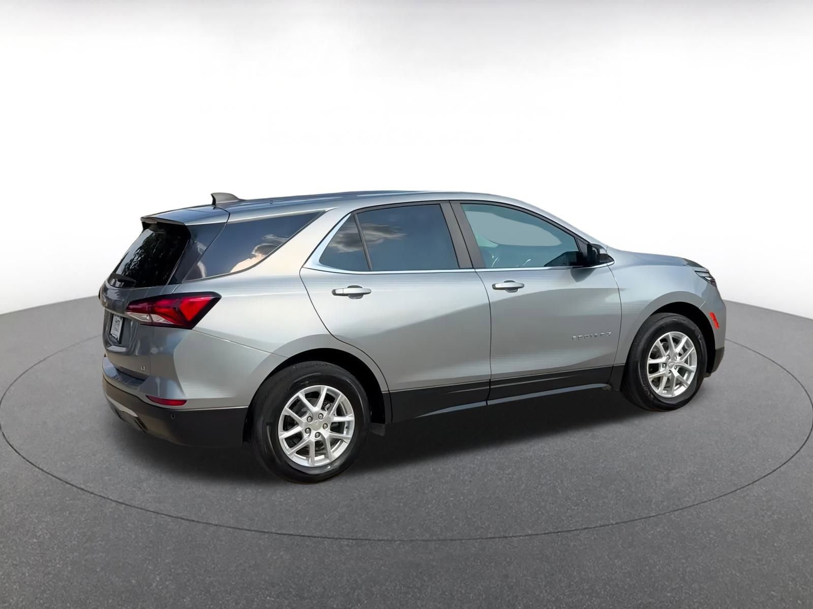 Thumbnail: 2024 Chevrolet Equinox - 14