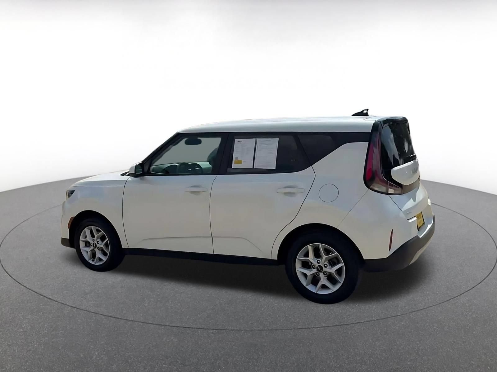 Thumbnail: 2025 Kia Soul - 9