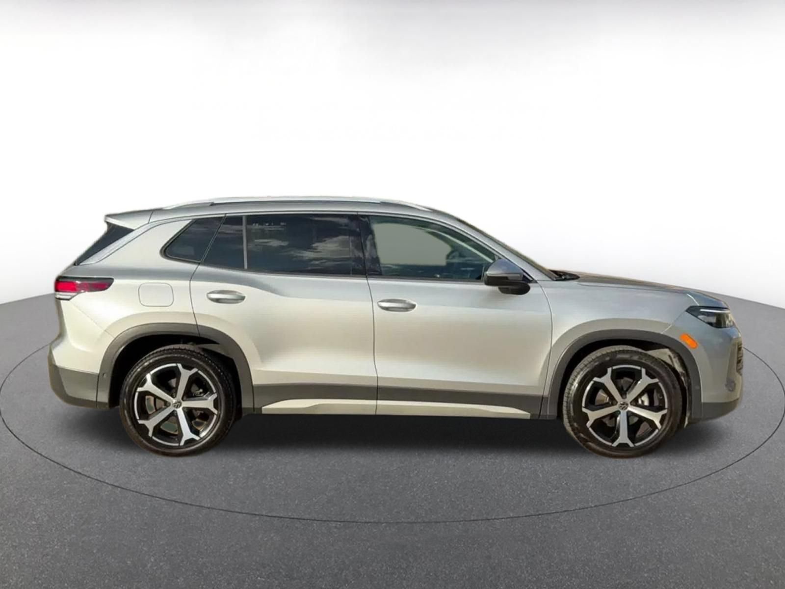 Thumbnail: 2026 Volkswagen Tiguan - 15