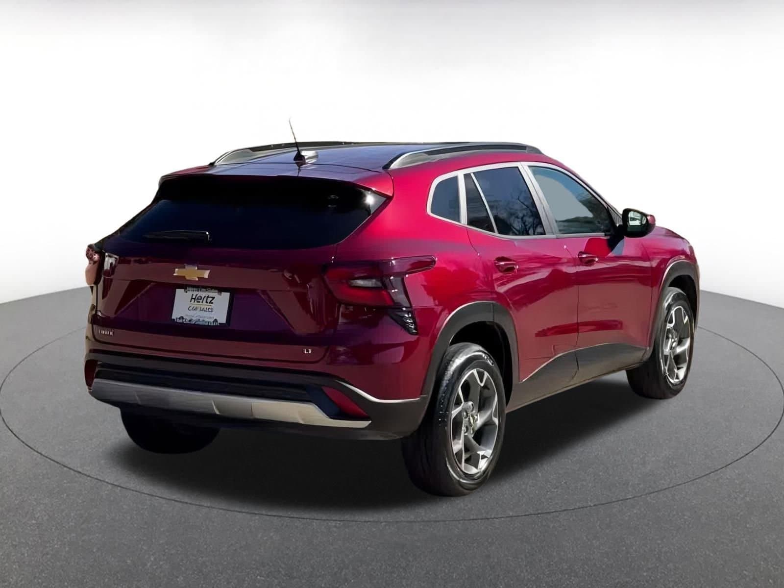 Thumbnail: 2025 Chevrolet Trax - 12