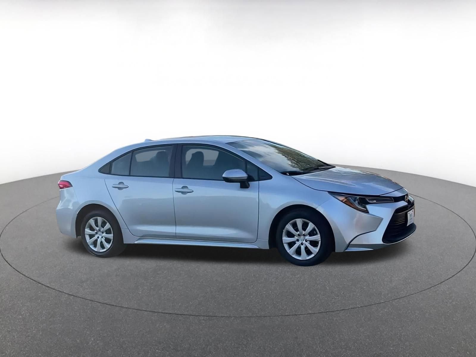 Thumbnail: 2025 Toyota Corolla - 2