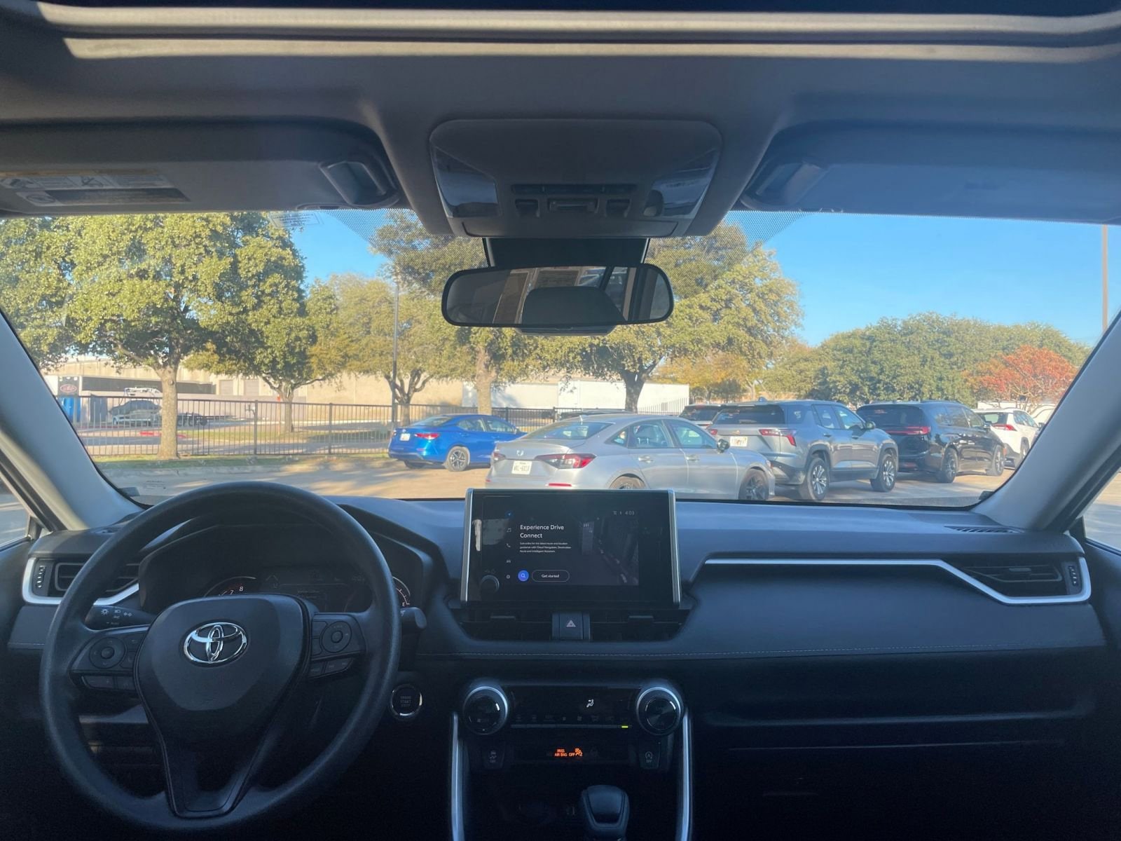 Thumbnail: 2025 Toyota RAV4 - 34