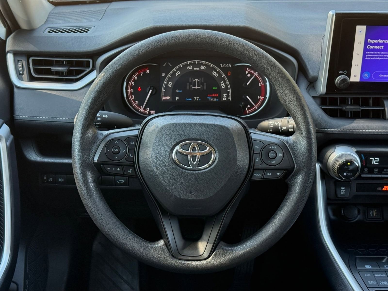 Thumbnail: 2025 Toyota RAV4 - 28