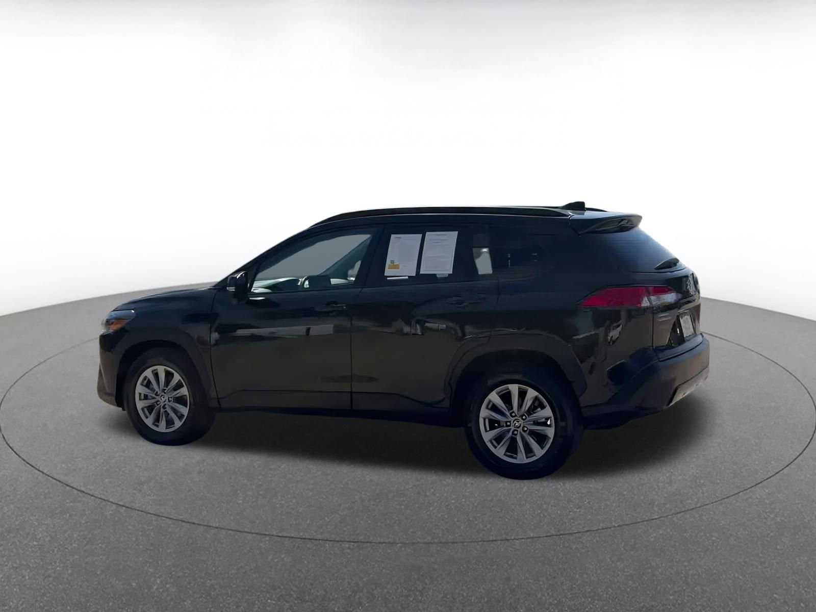 Thumbnail: 2025 Toyota Corolla Cross - 10