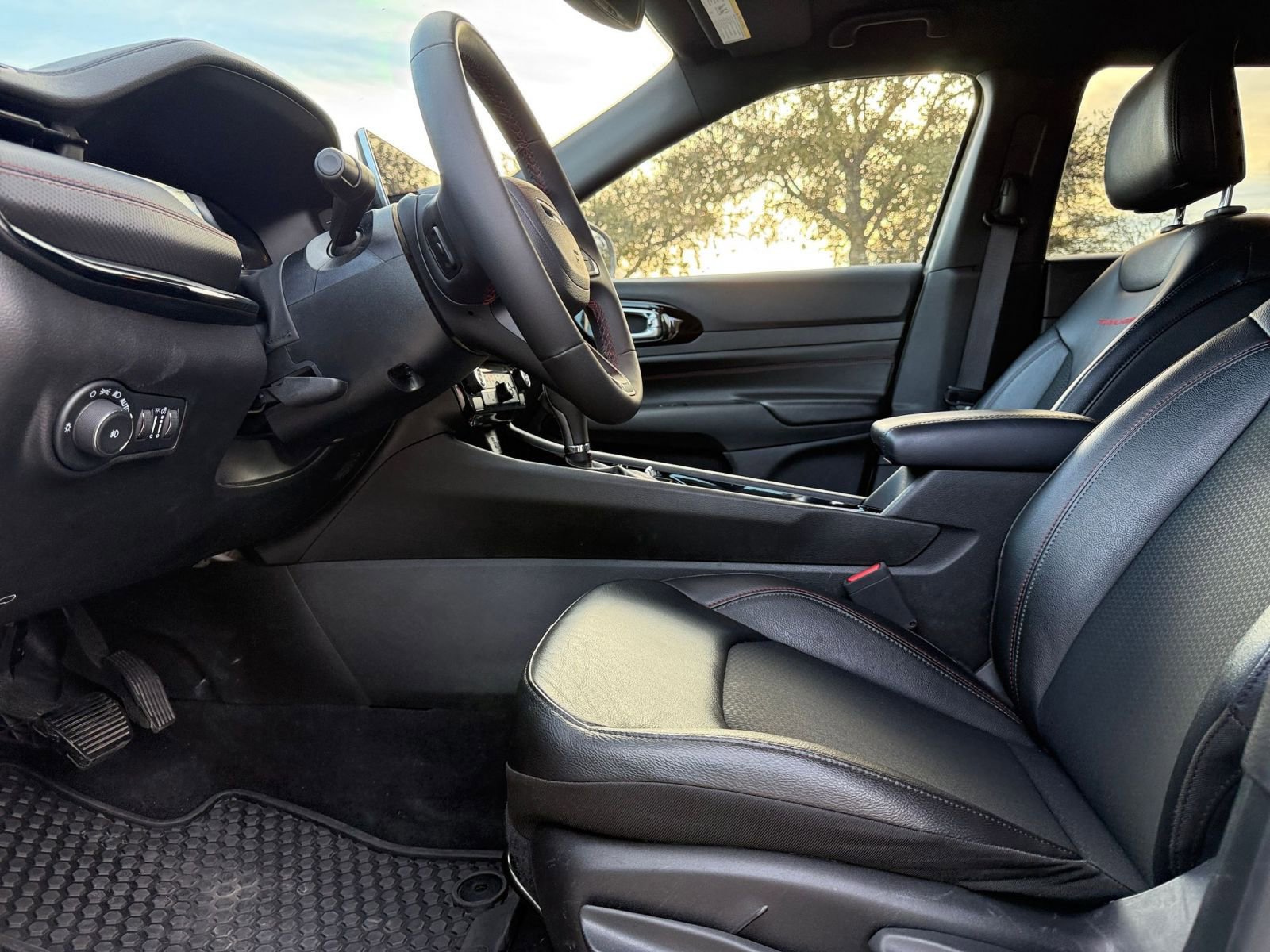 Thumbnail: 2025 Jeep Compass - 27