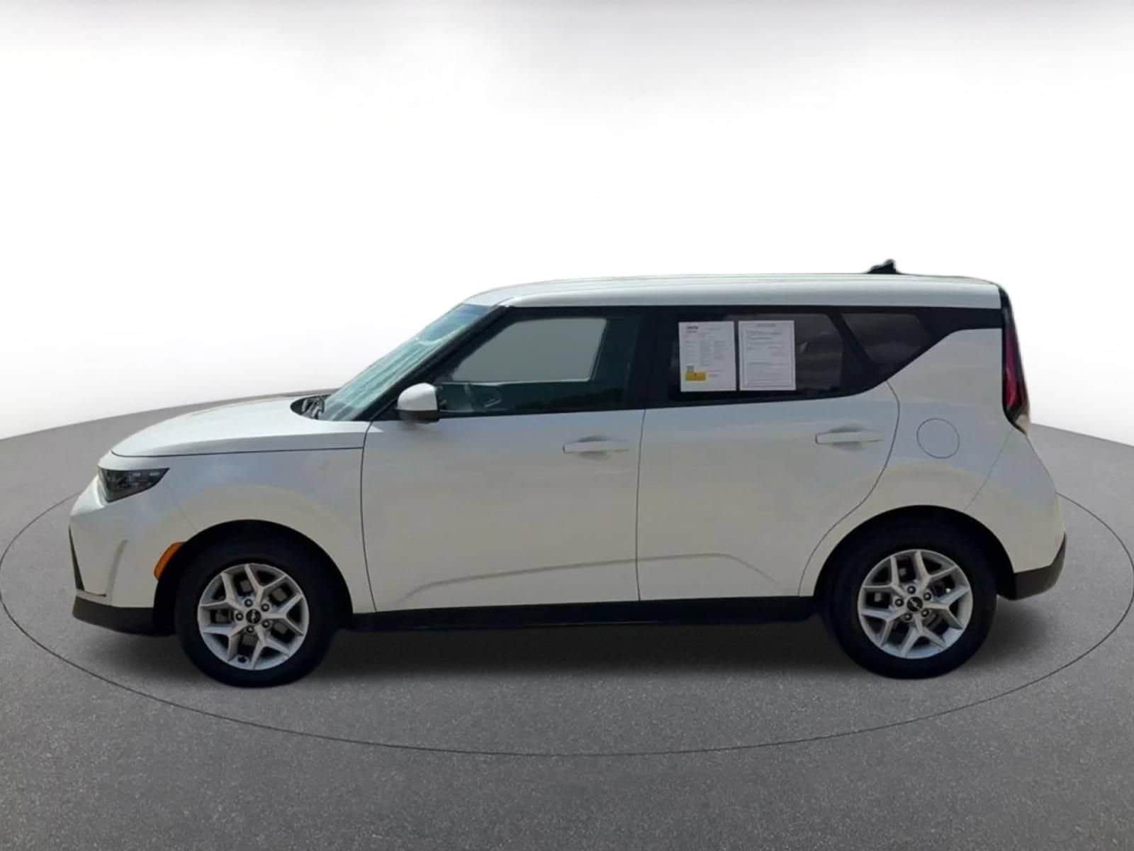 Thumbnail: 2025 Kia Soul - 8