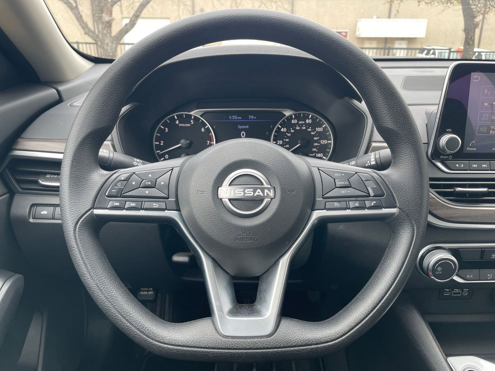 Thumbnail: 2025 Nissan Altima - 31