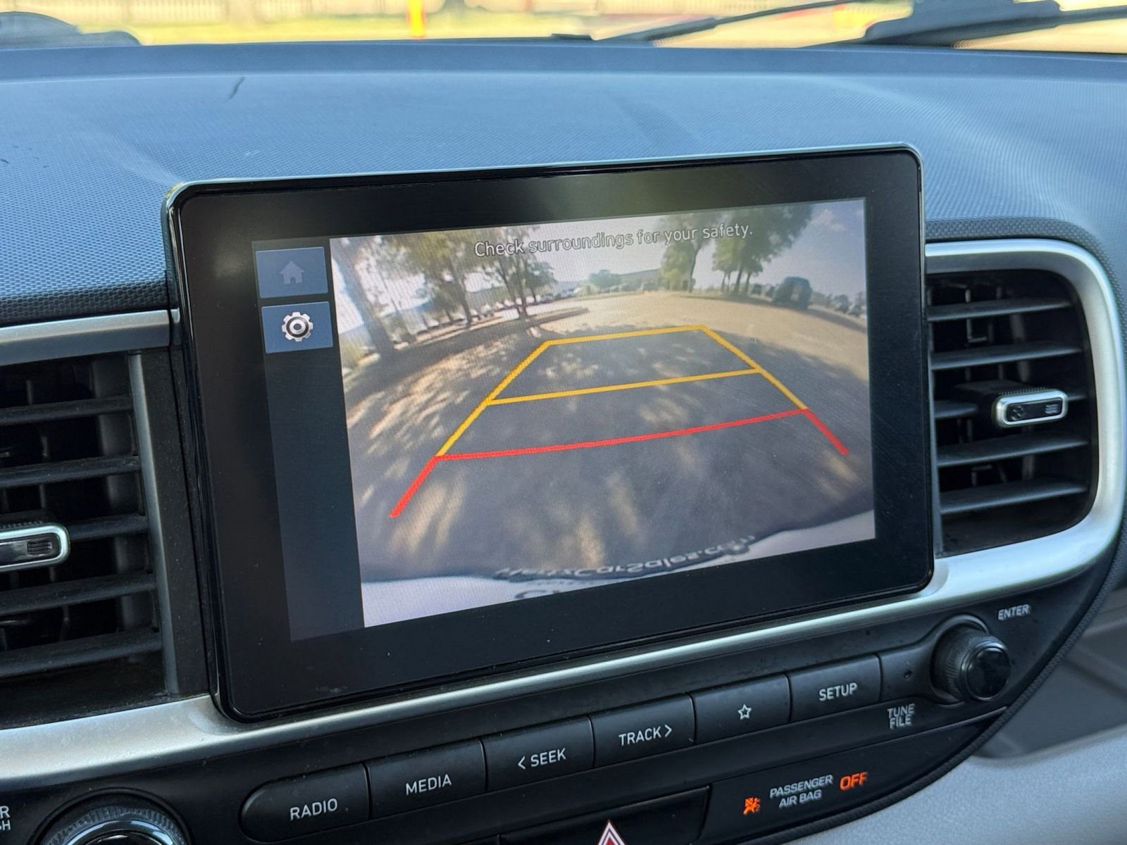 Thumbnail: 2023 Hyundai Venue - 24