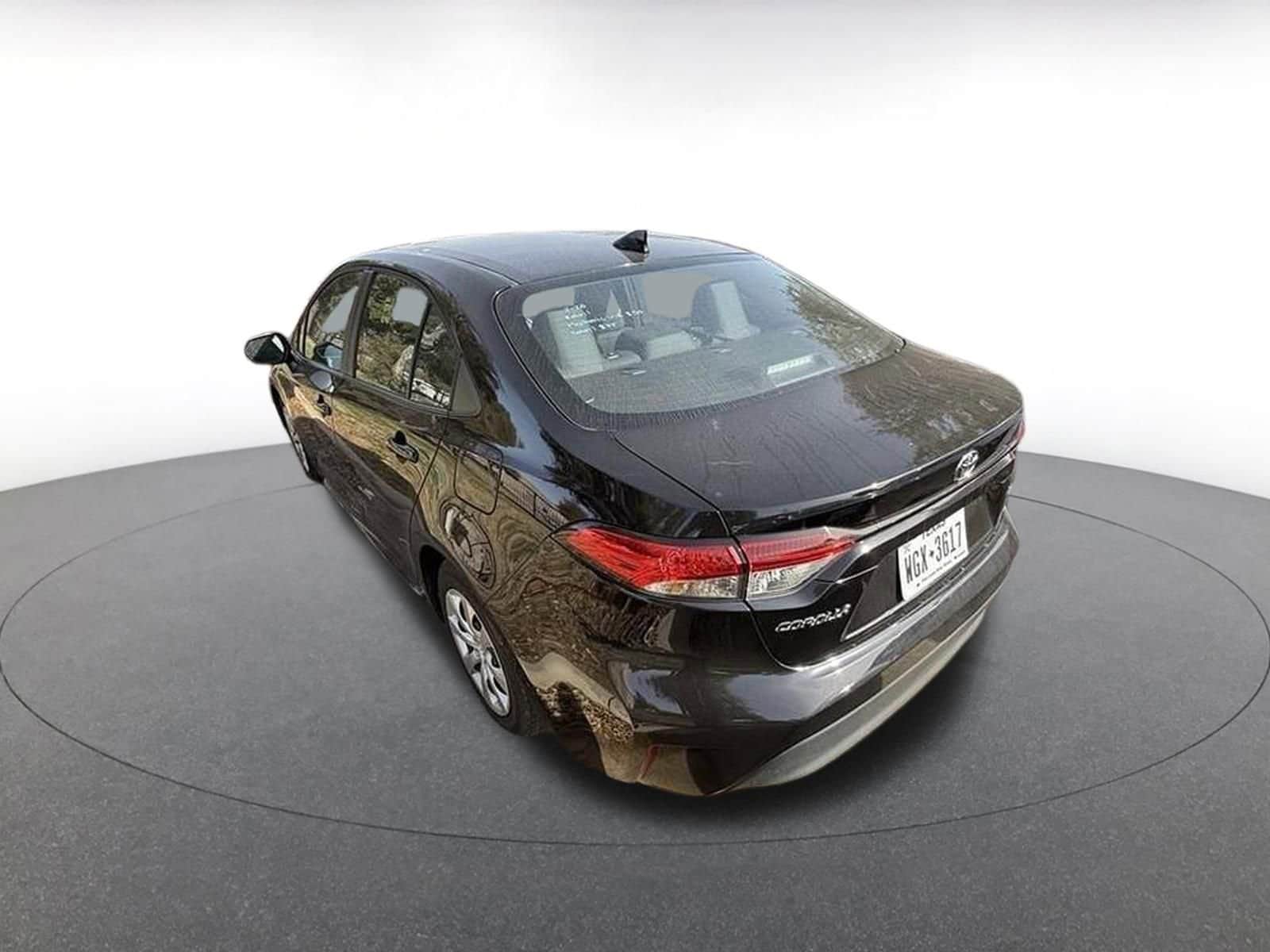 Thumbnail: 2025 Toyota Corolla - 4