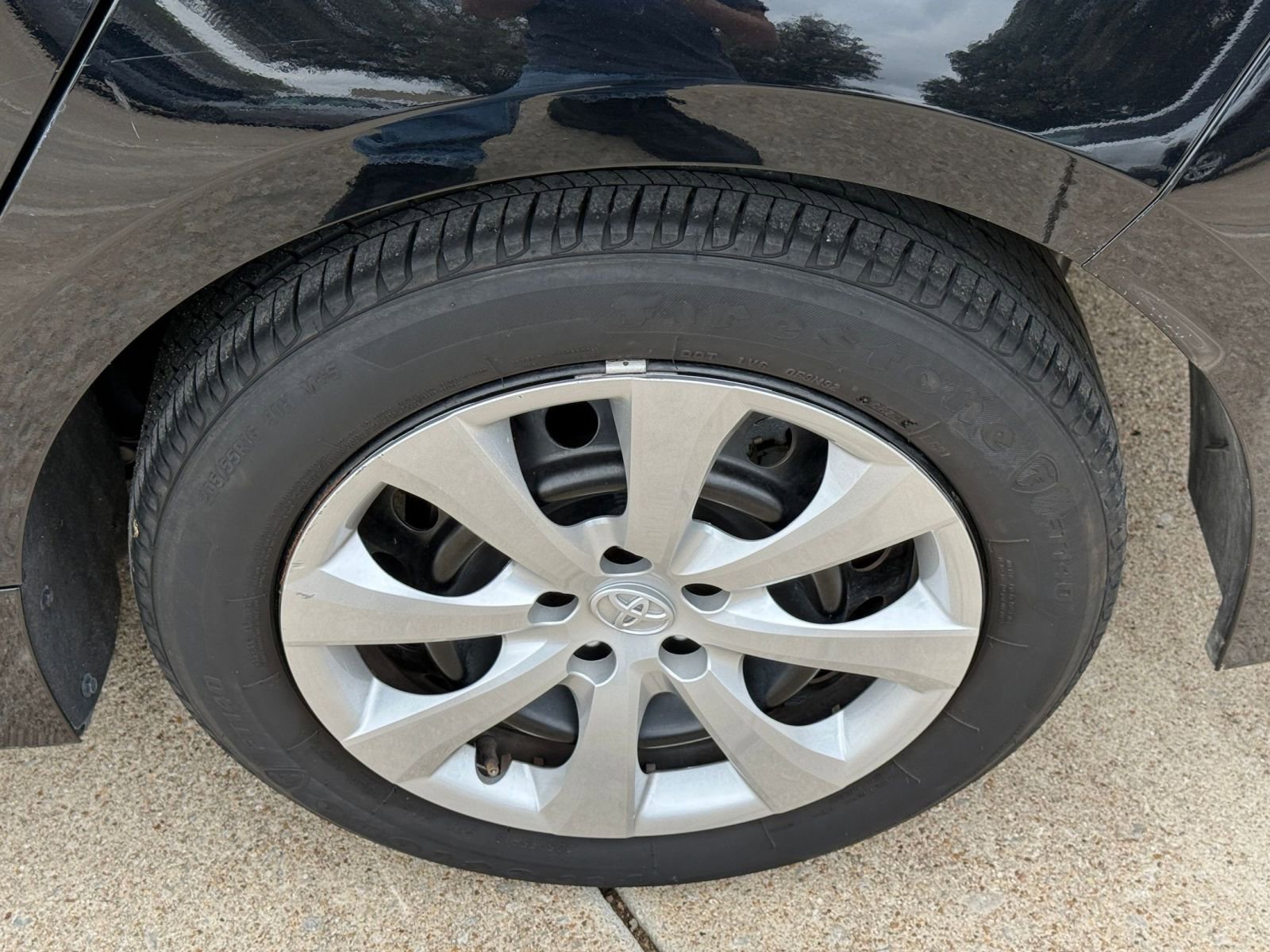 Thumbnail: 2025 Toyota Corolla - 30