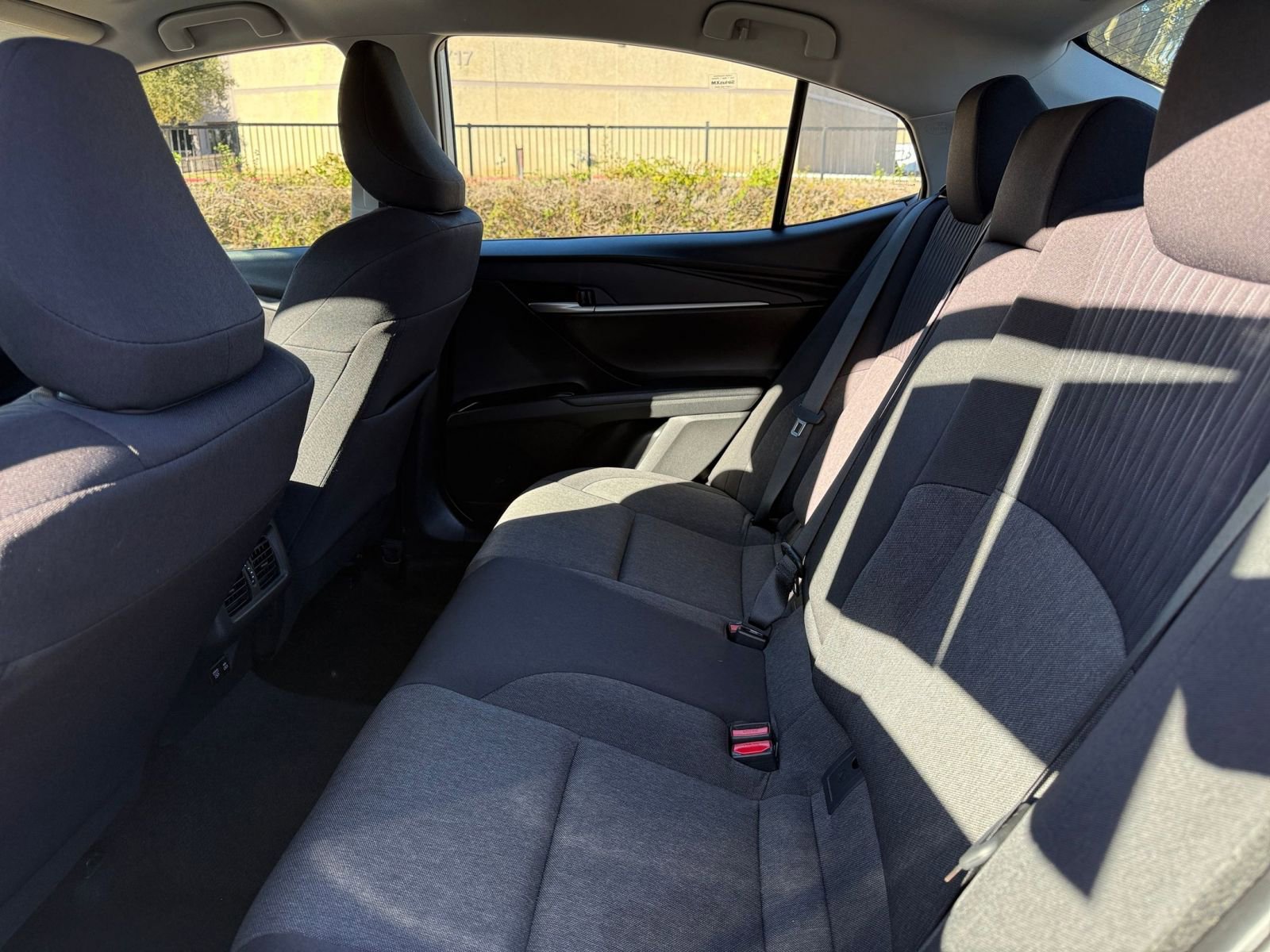 Thumbnail: 2025 Toyota Camry - 25