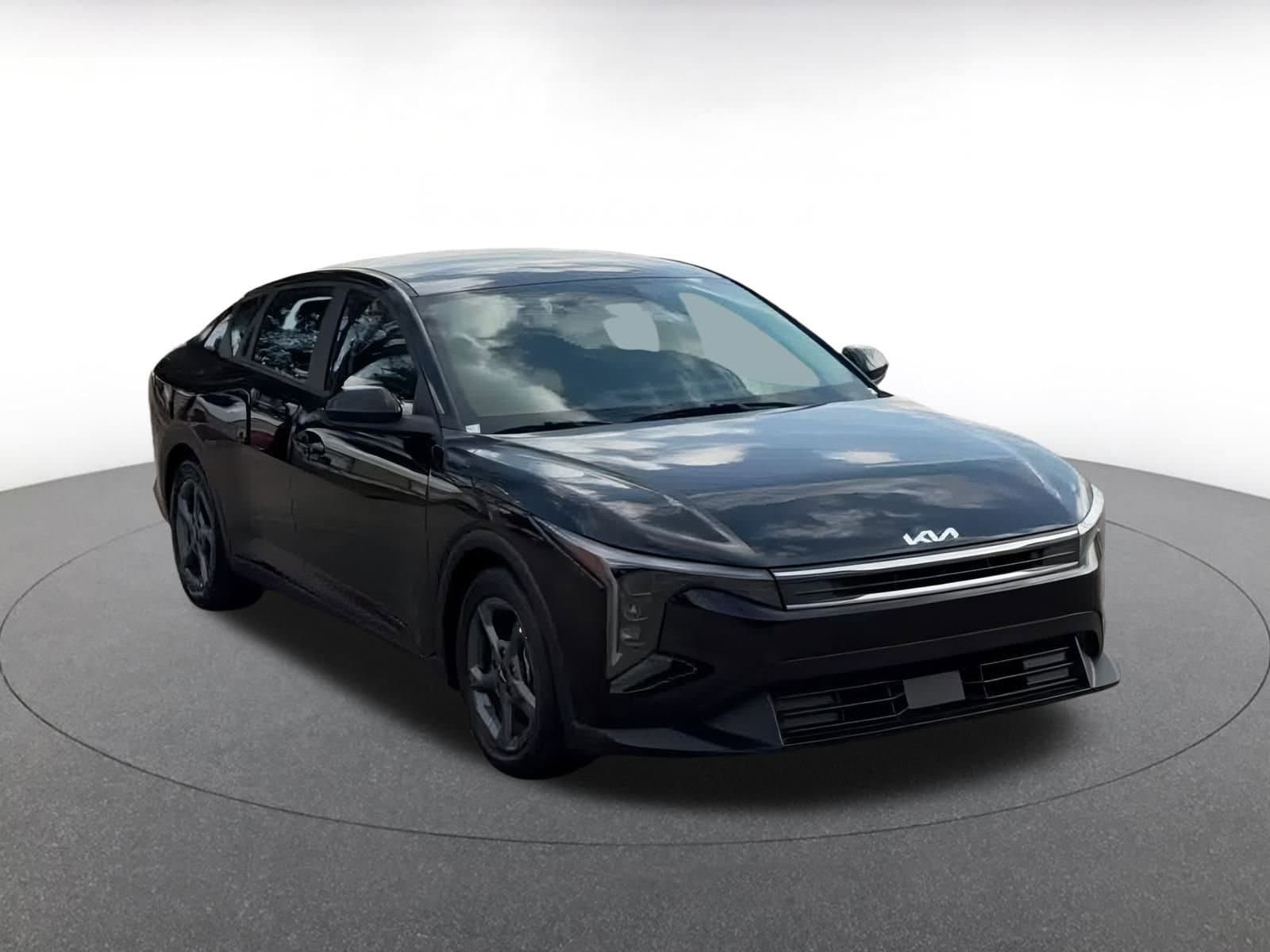 Thumbnail: 2025 Kia K4 - 3
