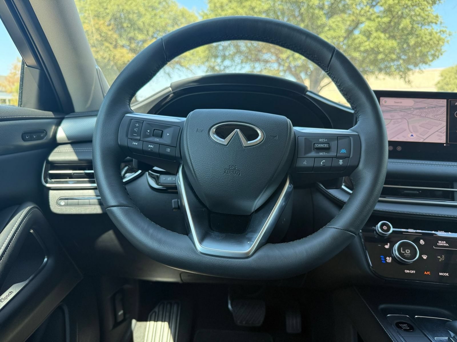 Thumbnail: 2026 INFINITI QX60 - 30