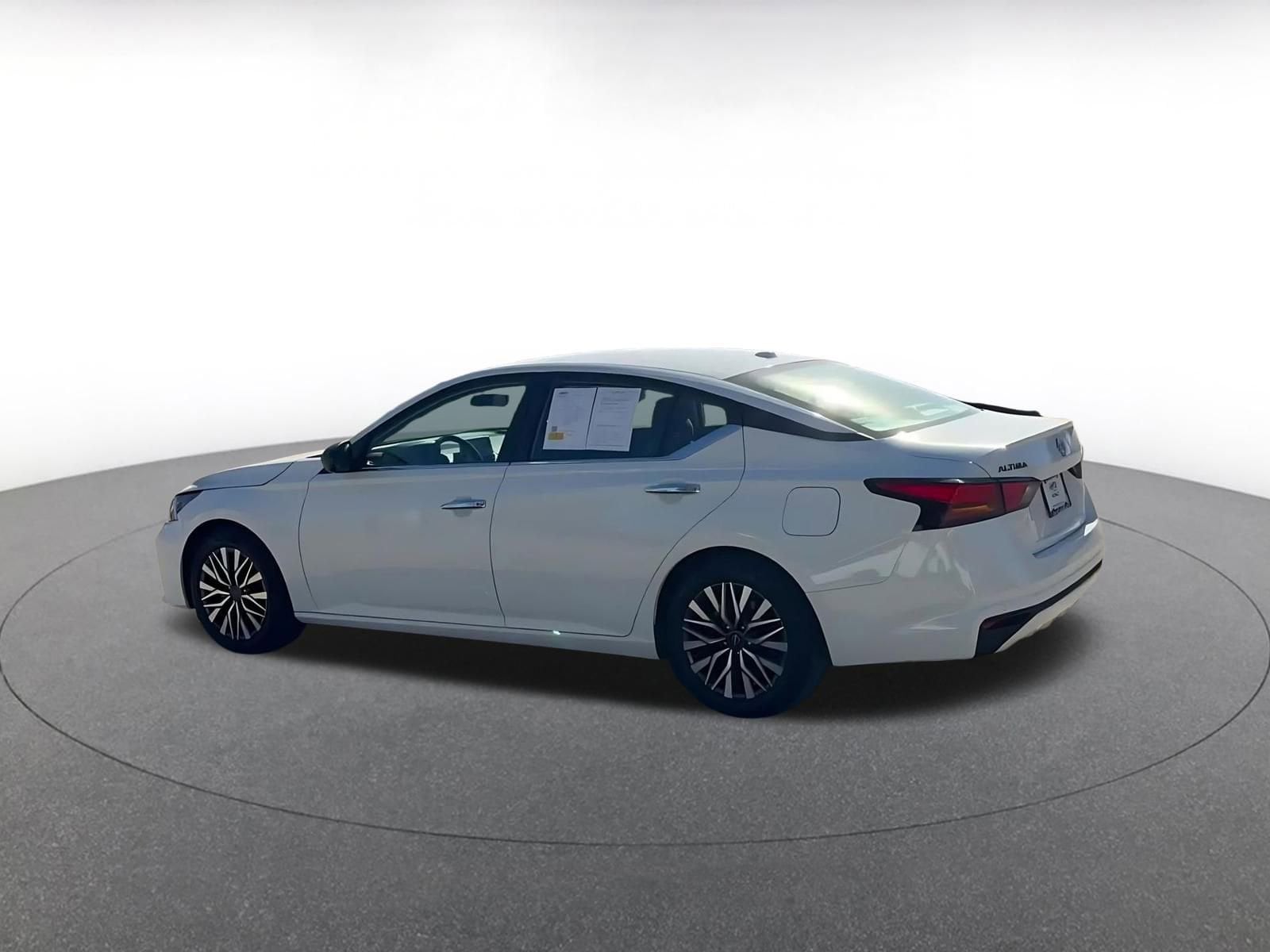 Thumbnail: 2025 Nissan Altima - 10