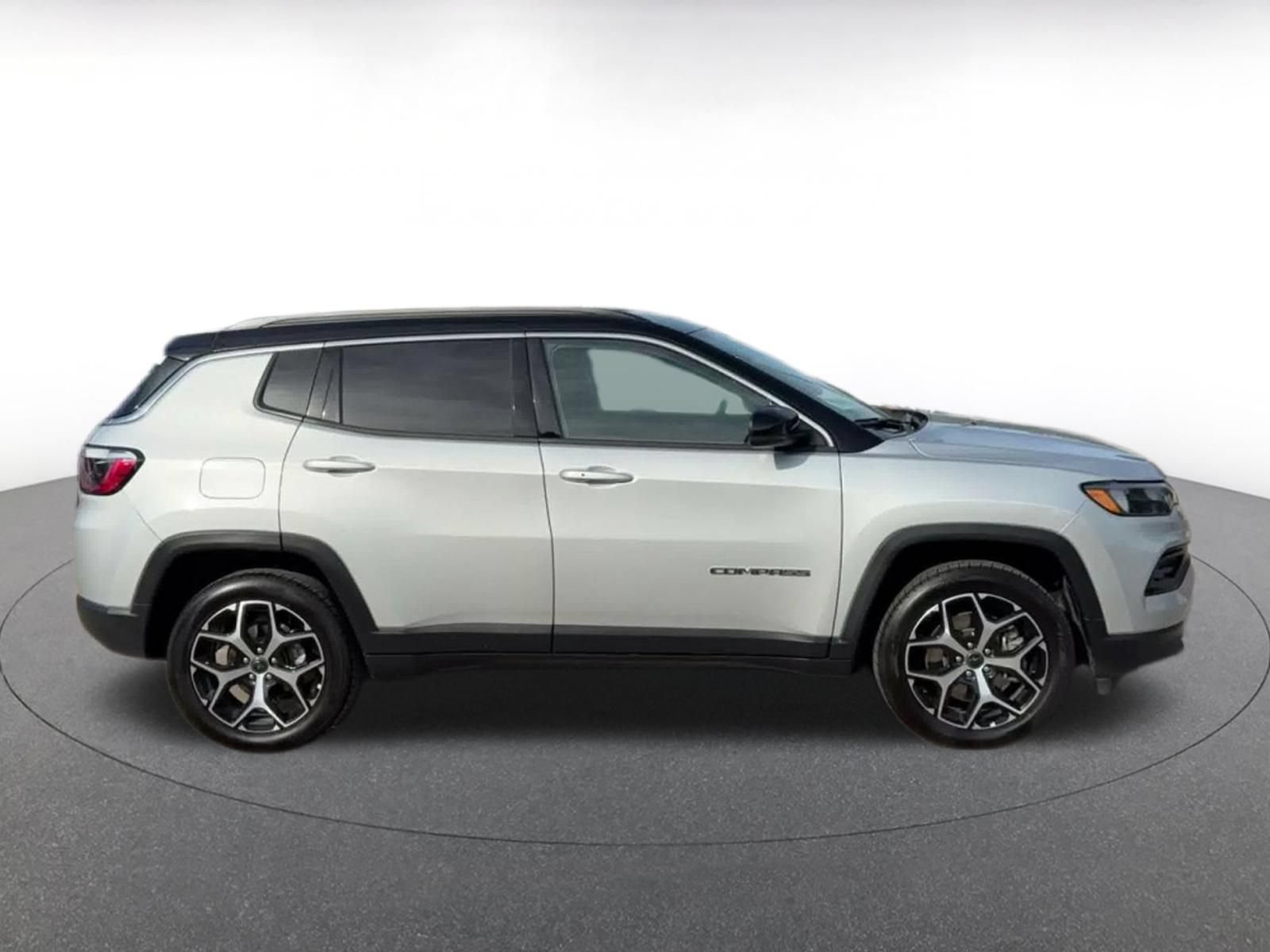 Thumbnail: 2025 Jeep Compass - 15