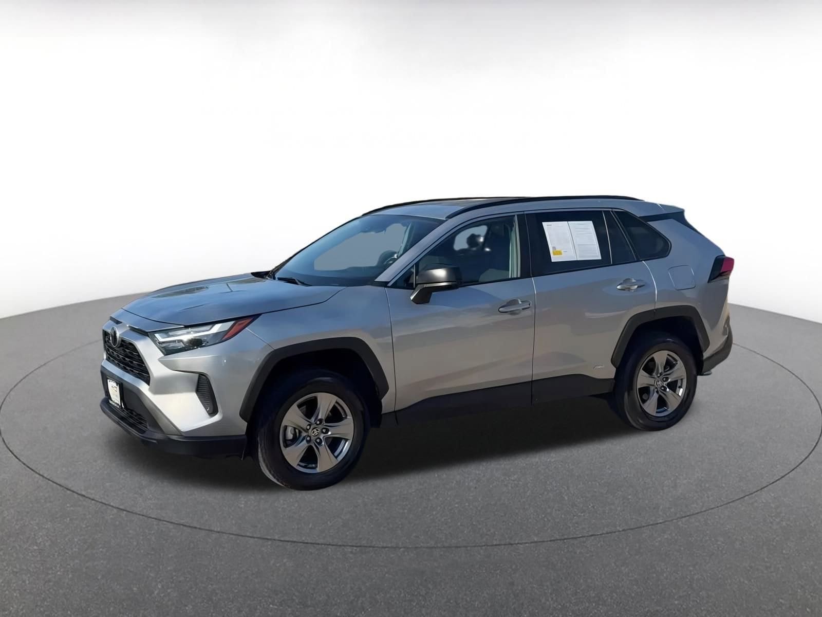 Thumbnail: 2025 Toyota RAV4 - 8
