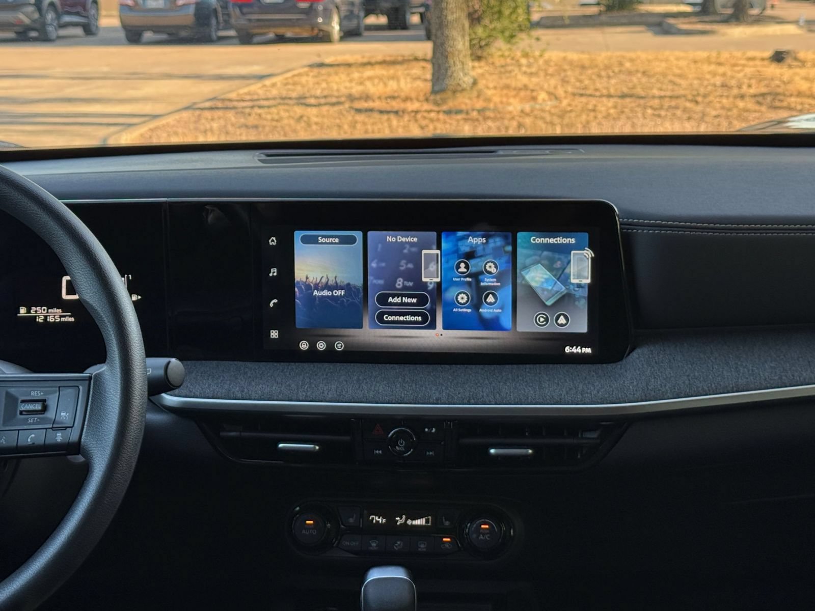 Thumbnail: 2026 Nissan Kicks - 16