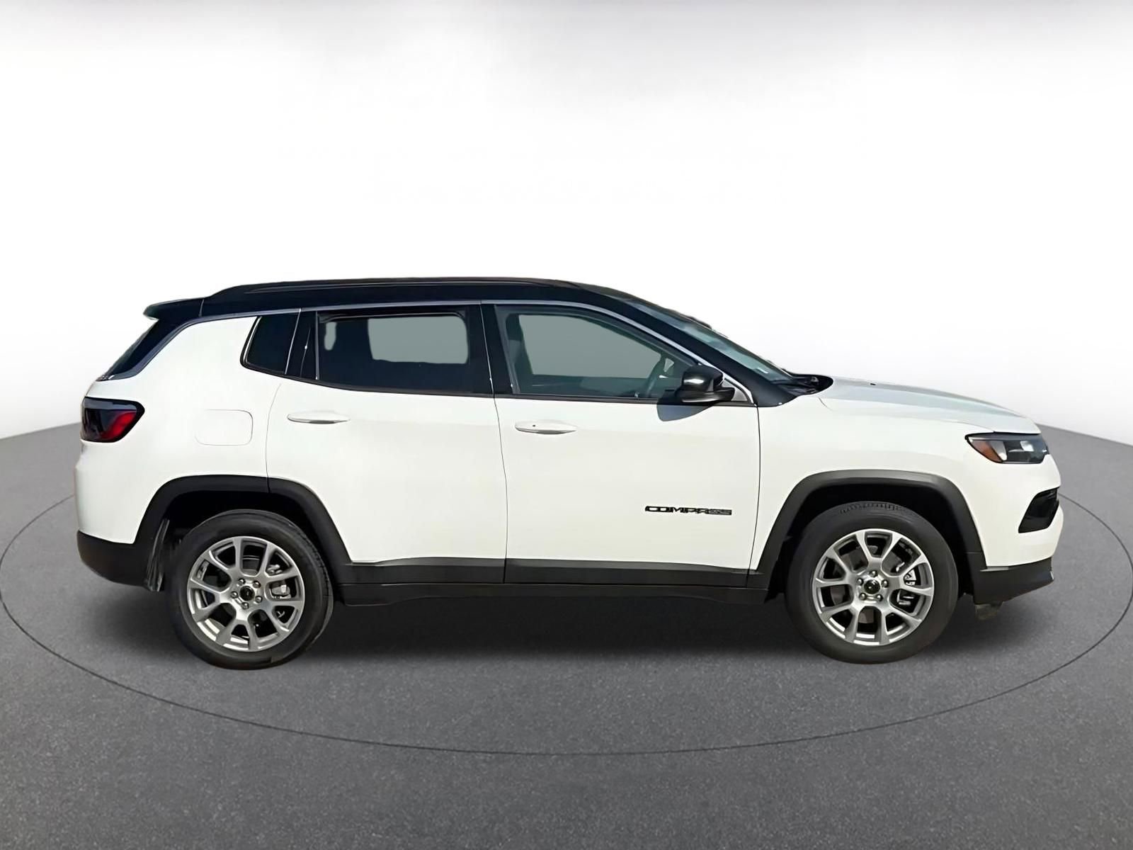 Thumbnail: 2025 Jeep Compass - 15
