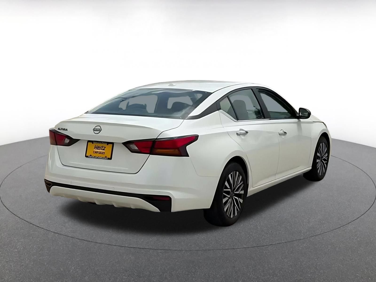 Thumbnail: 2025 Nissan Altima - 14