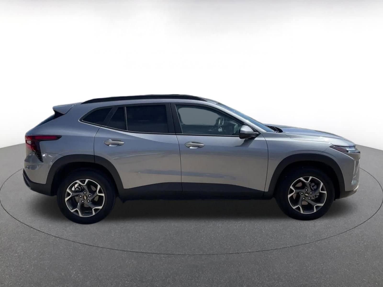 Thumbnail: 2025 Chevrolet Trax - 16