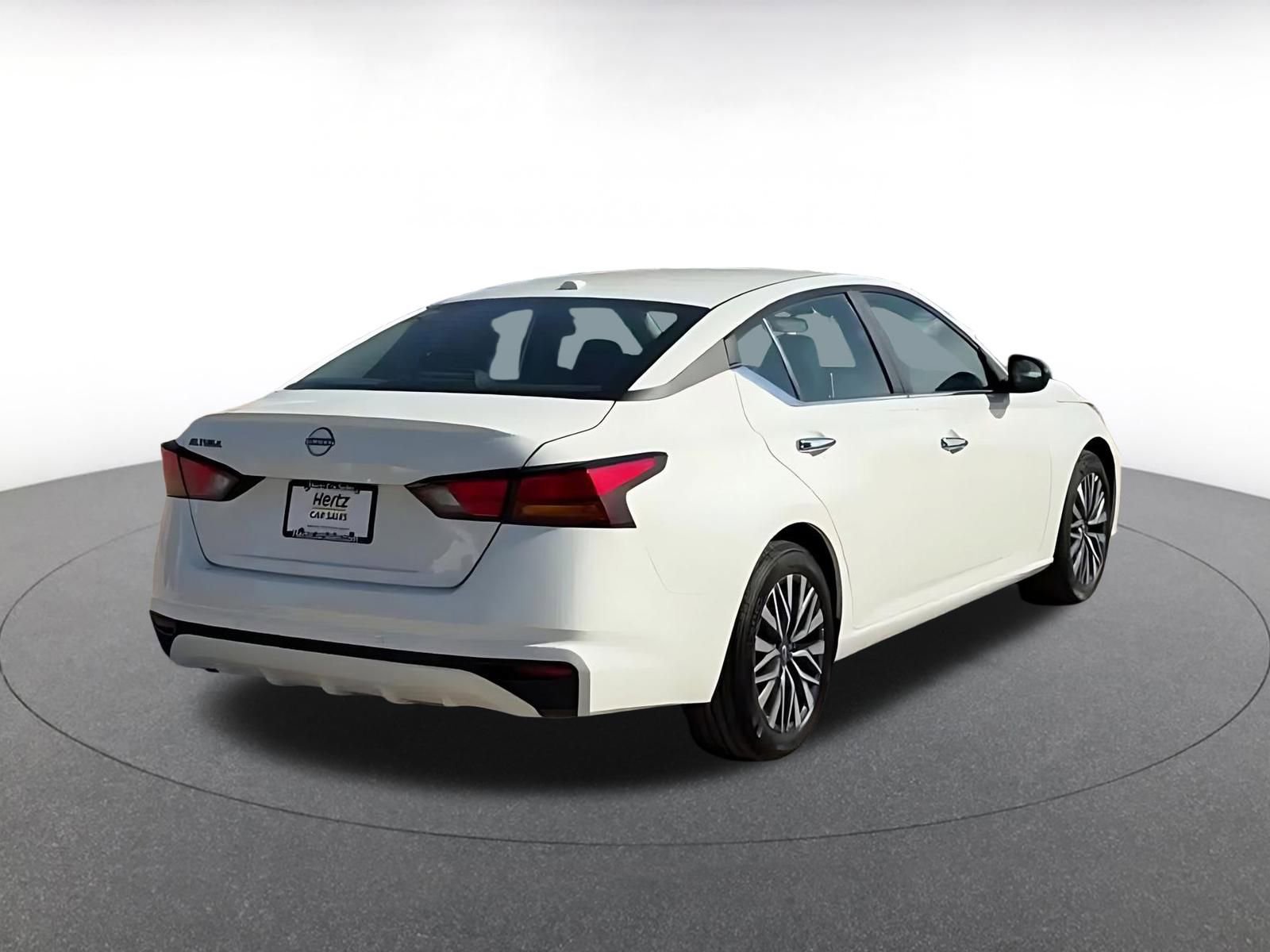 Thumbnail: 2025 Nissan Altima - 14