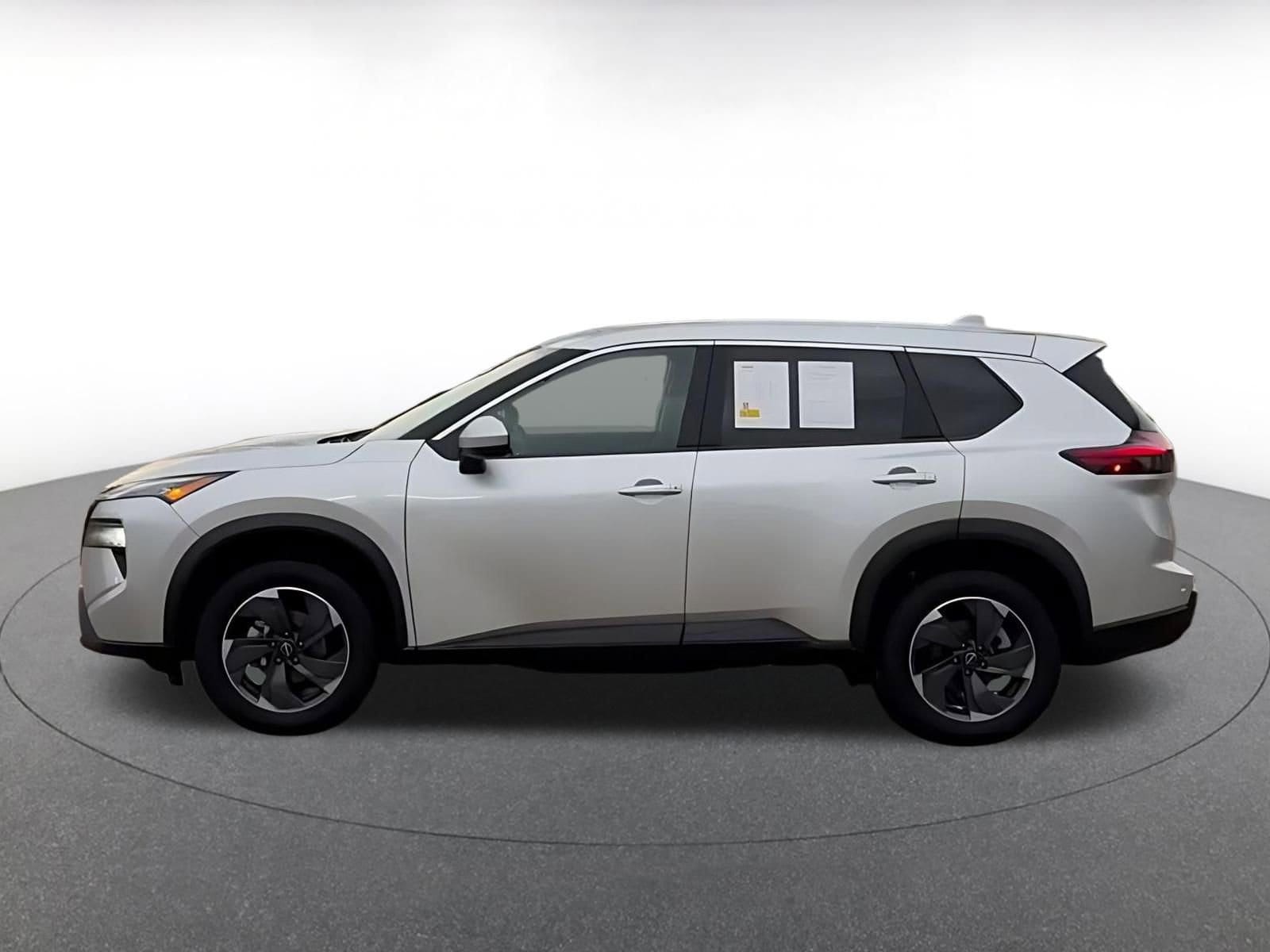 Thumbnail: 2025 Nissan Rogue - 10