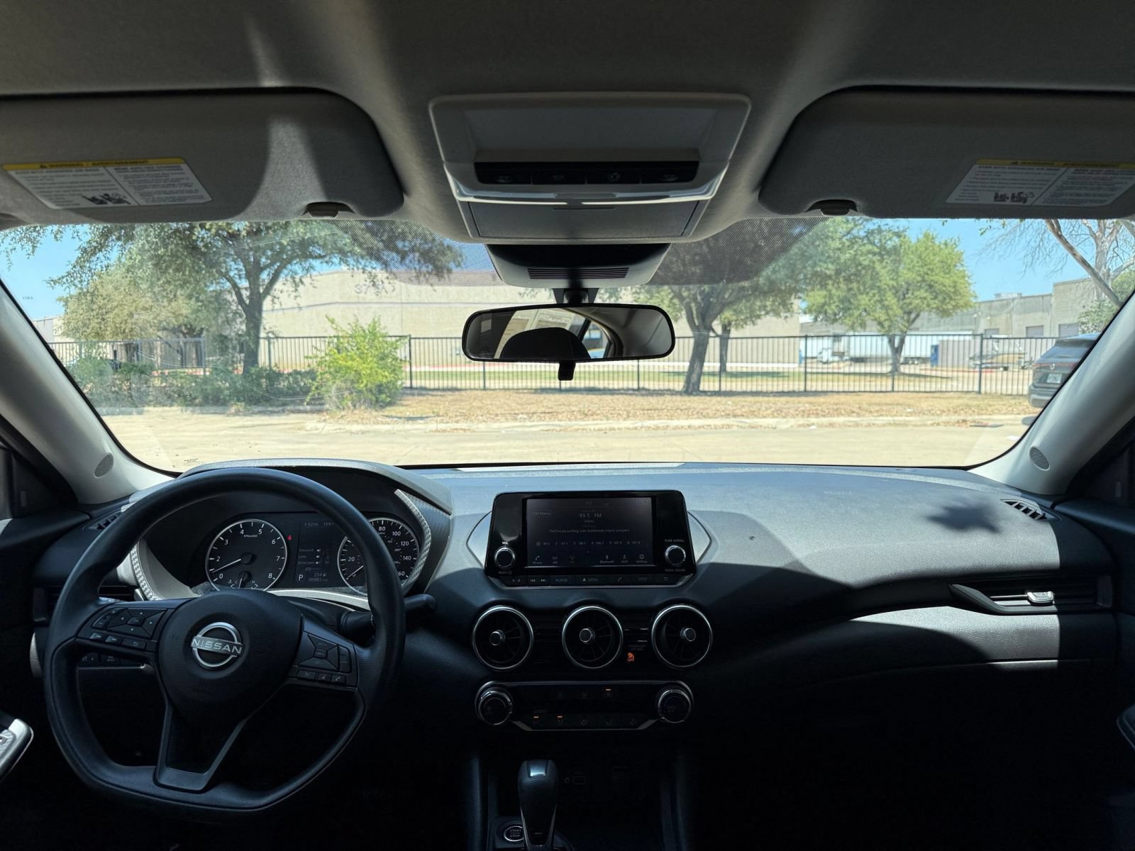 Thumbnail: 2025 Nissan Sentra - 32