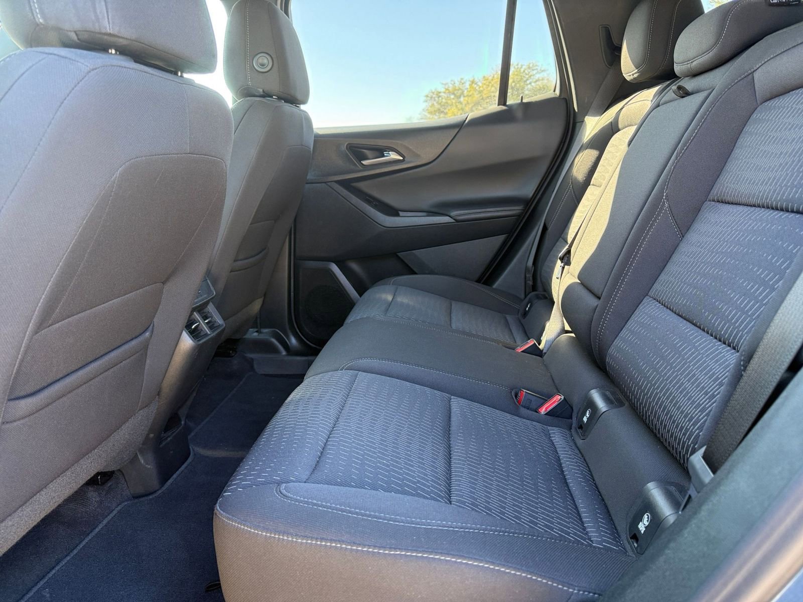 Thumbnail: 2025 Chevrolet Equinox - 25