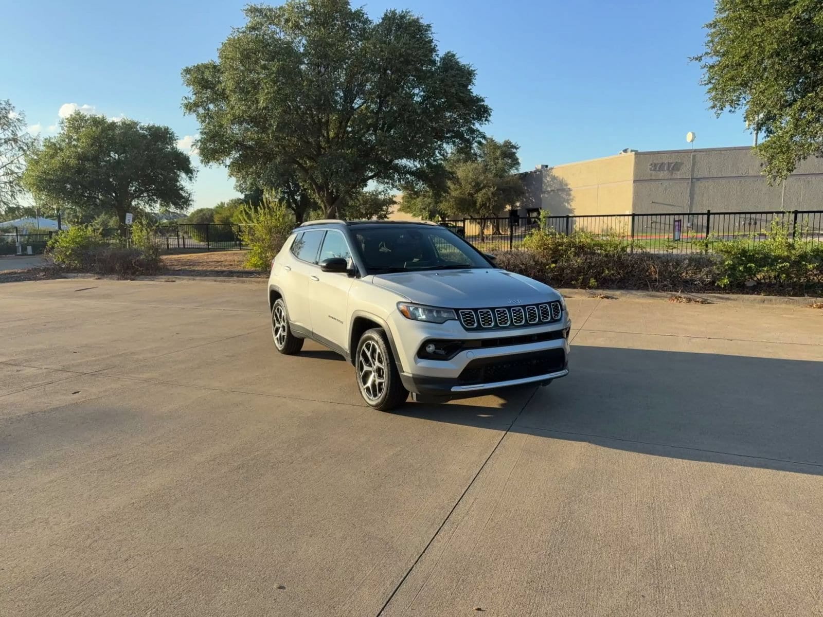Thumbnail: 2025 Jeep Compass - 3