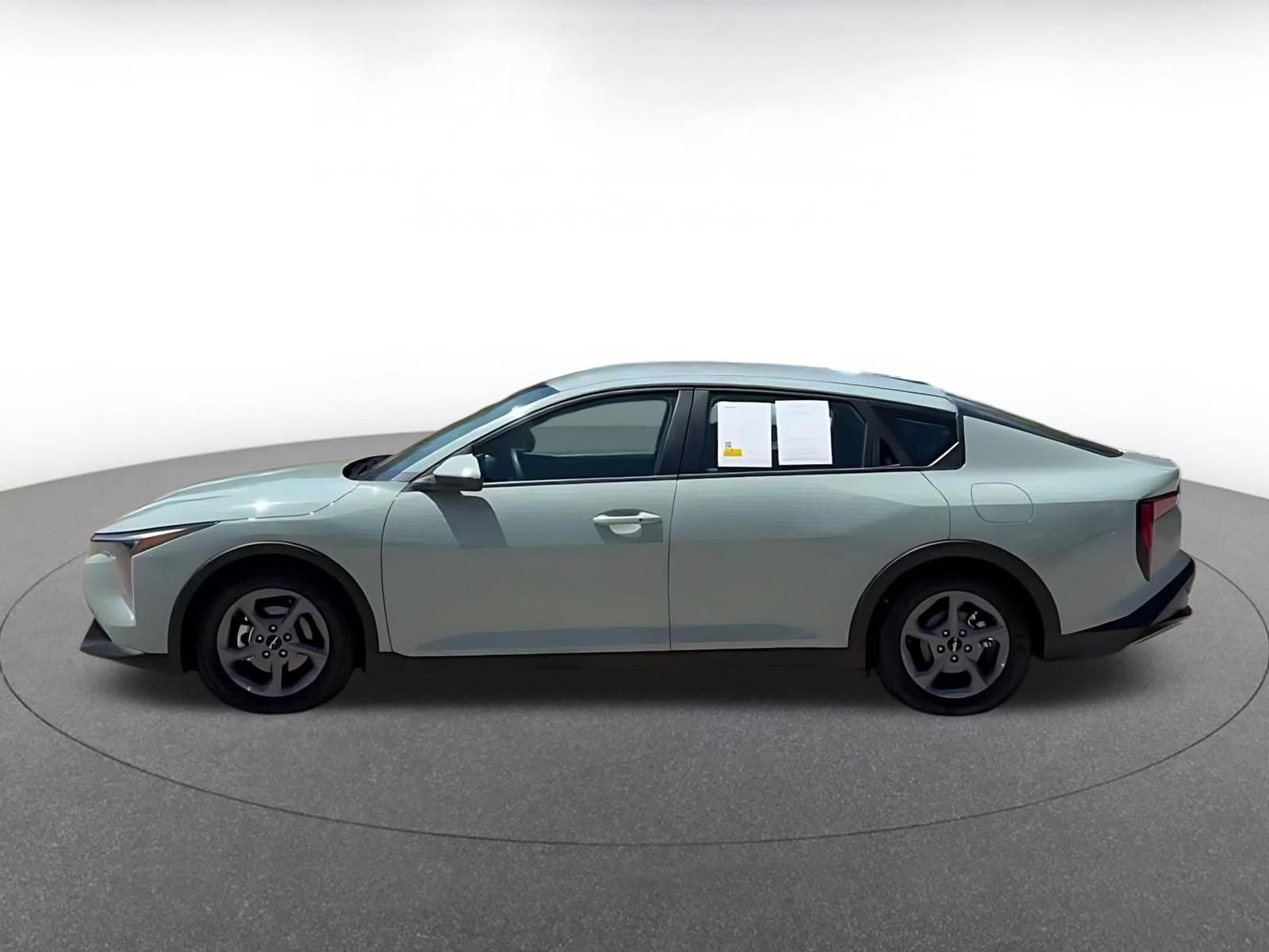 Thumbnail: 2025 Kia K4 - 9