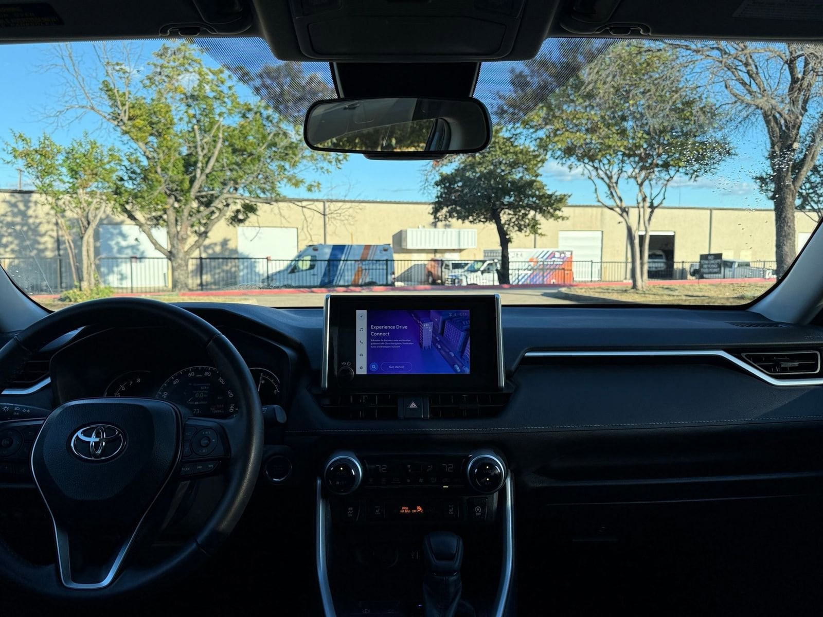 Thumbnail: 2025 Toyota RAV4 - 33