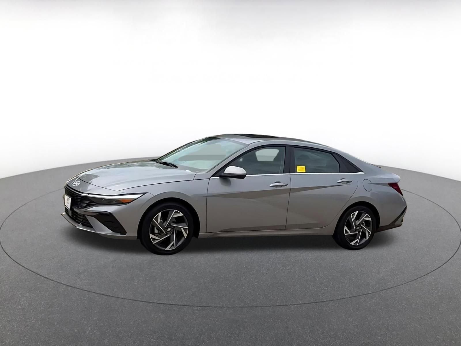 Thumbnail: 2025 Hyundai Elantra - 8