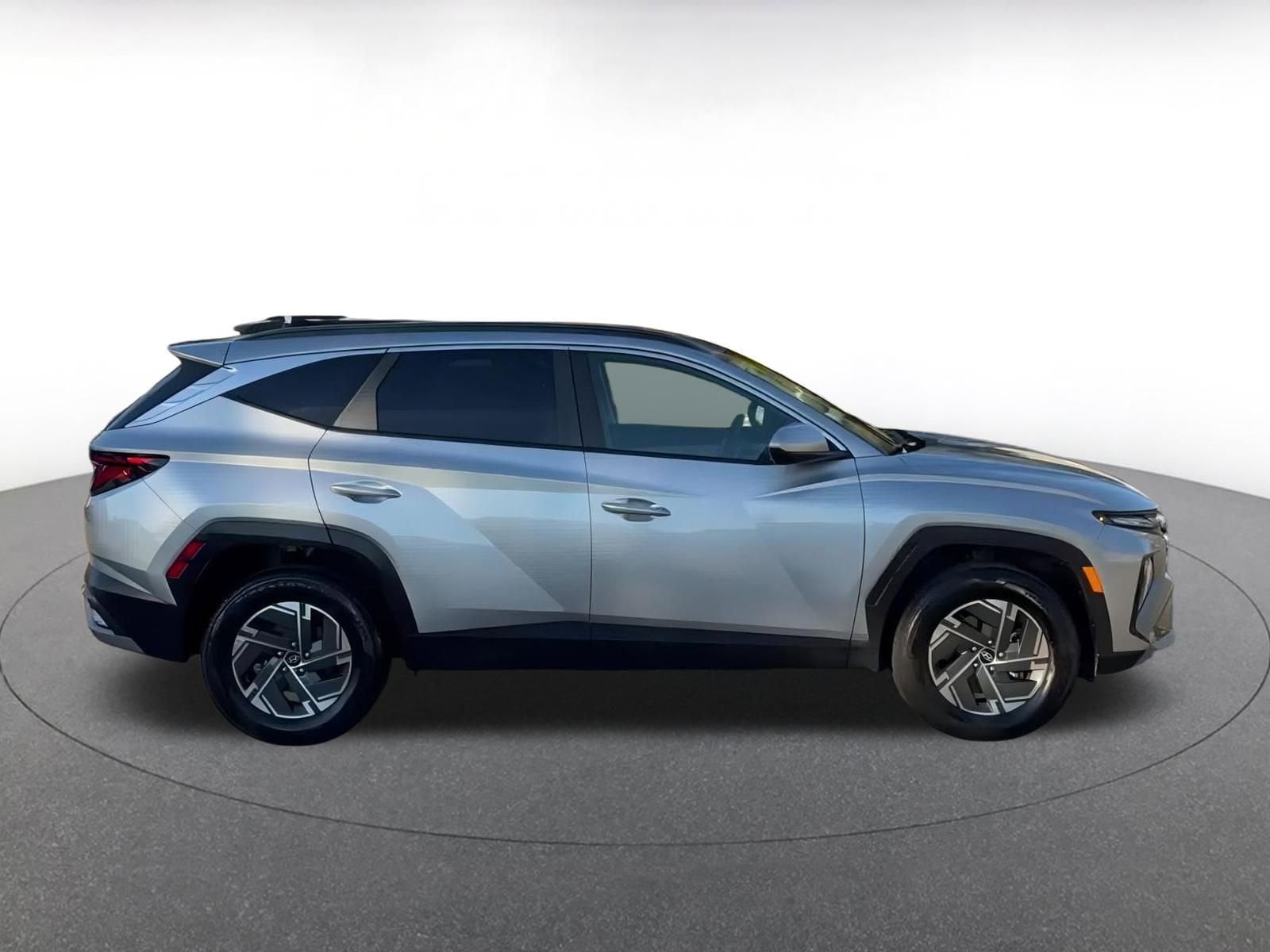 Thumbnail: 2025 Hyundai Tucson - 16