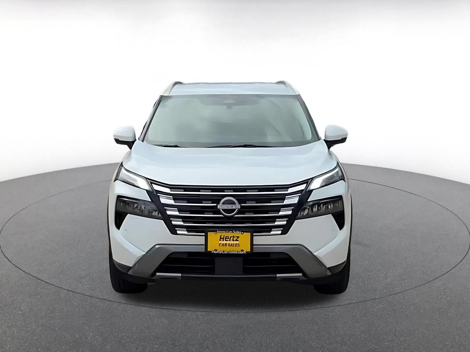 Thumbnail: 2026 Nissan Rogue - 4