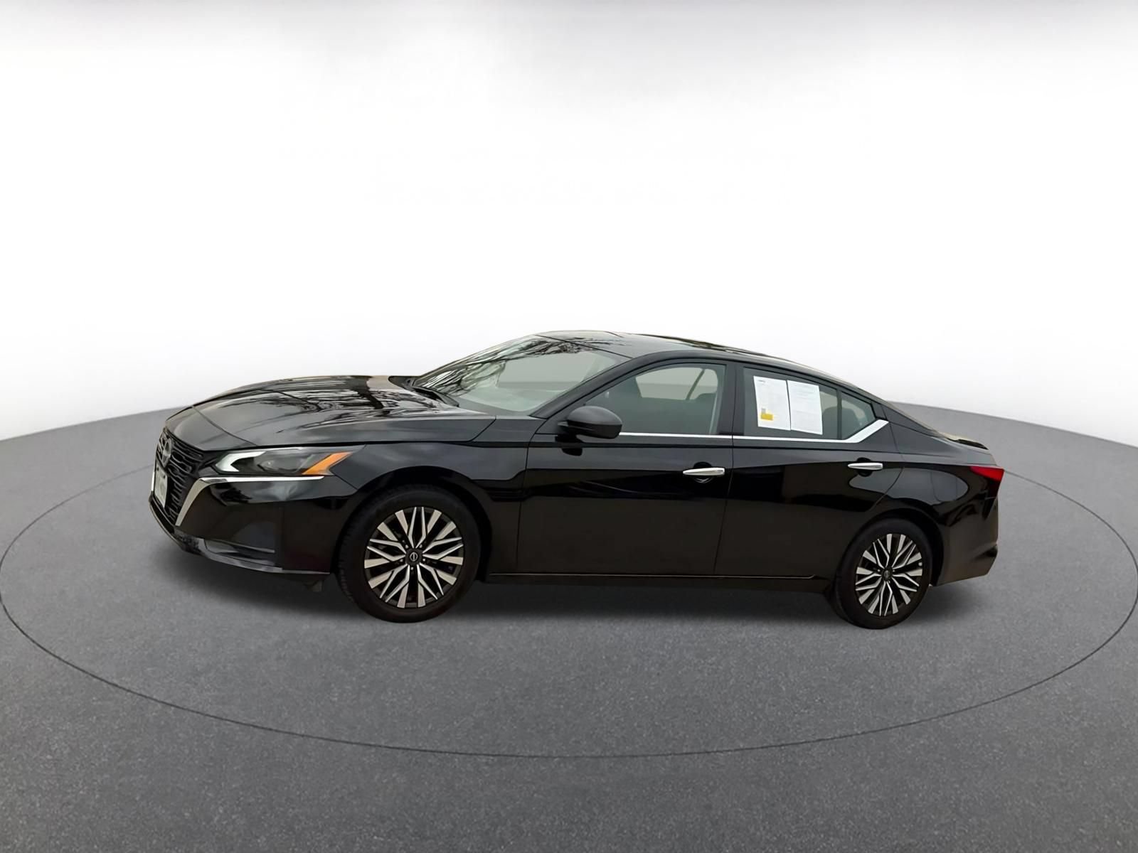 Thumbnail: 2025 Nissan Altima - 7