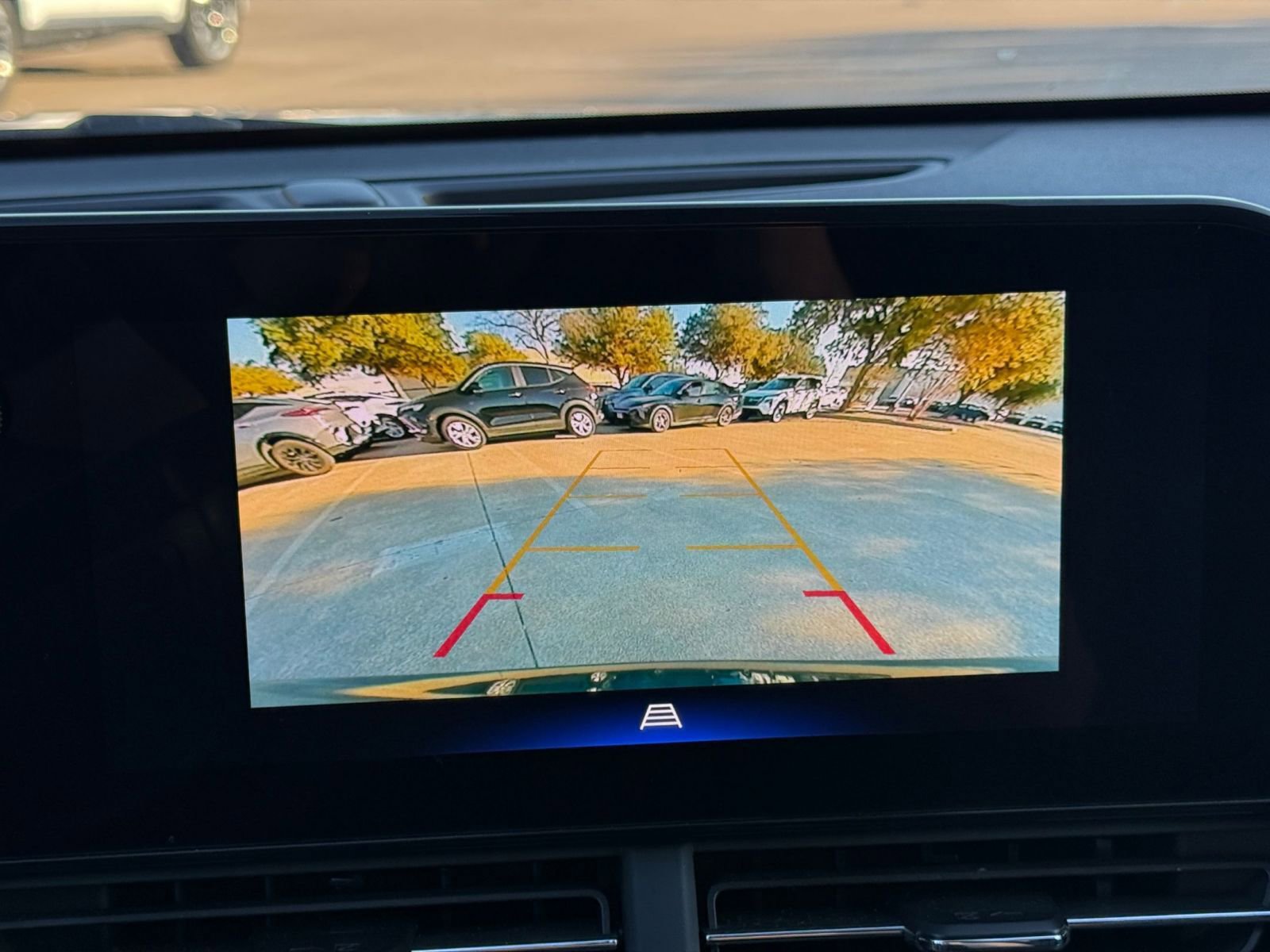 Thumbnail: 2025 Chevrolet Trax - 24