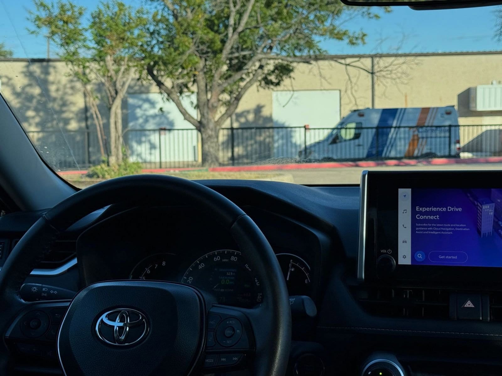 Thumbnail: 2025 Toyota RAV4 - 34