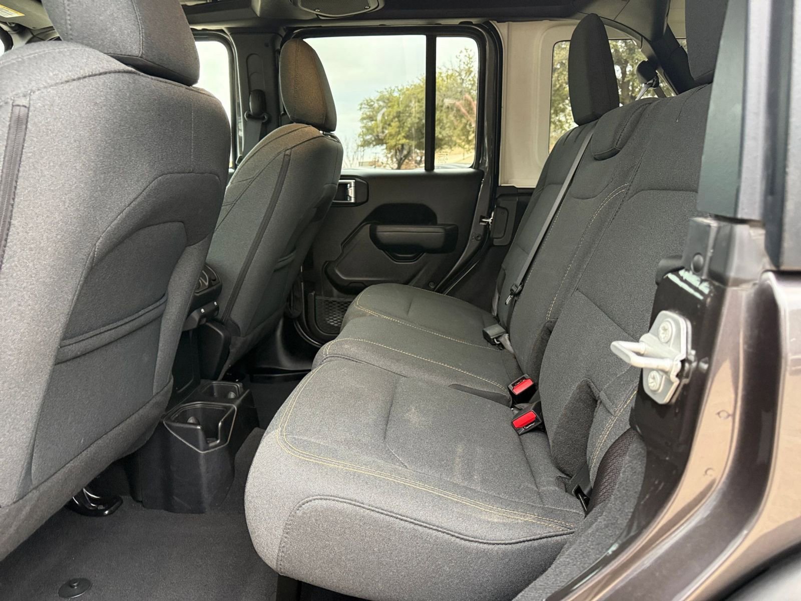 Thumbnail: 2025 Jeep Wrangler - 27