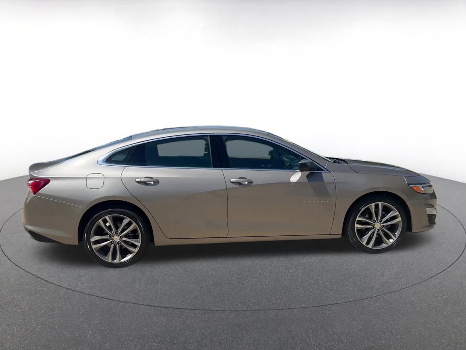 Thumbnail: 2024 Chevrolet Malibu - 16