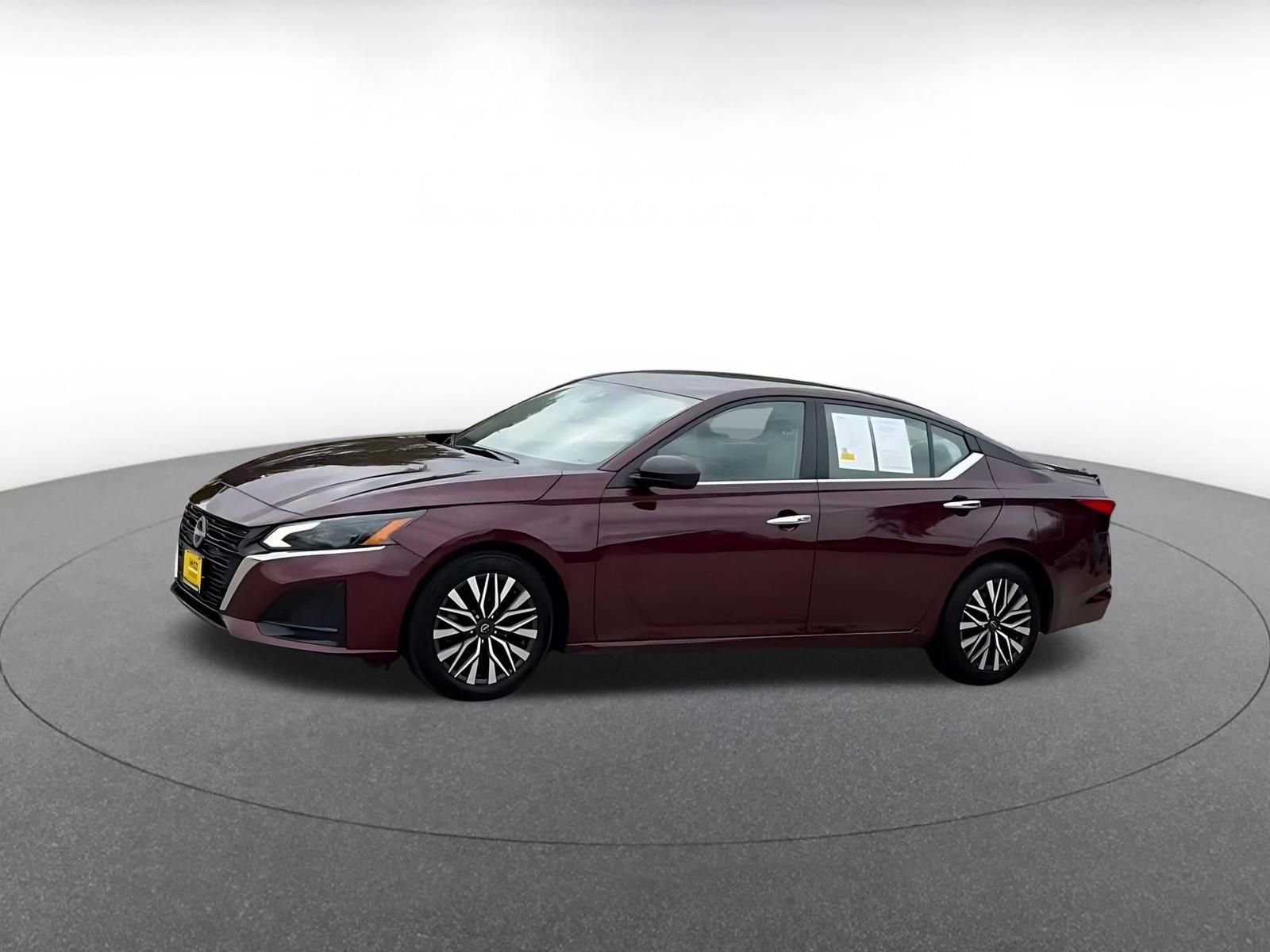 Thumbnail: 2025 Nissan Altima - 8