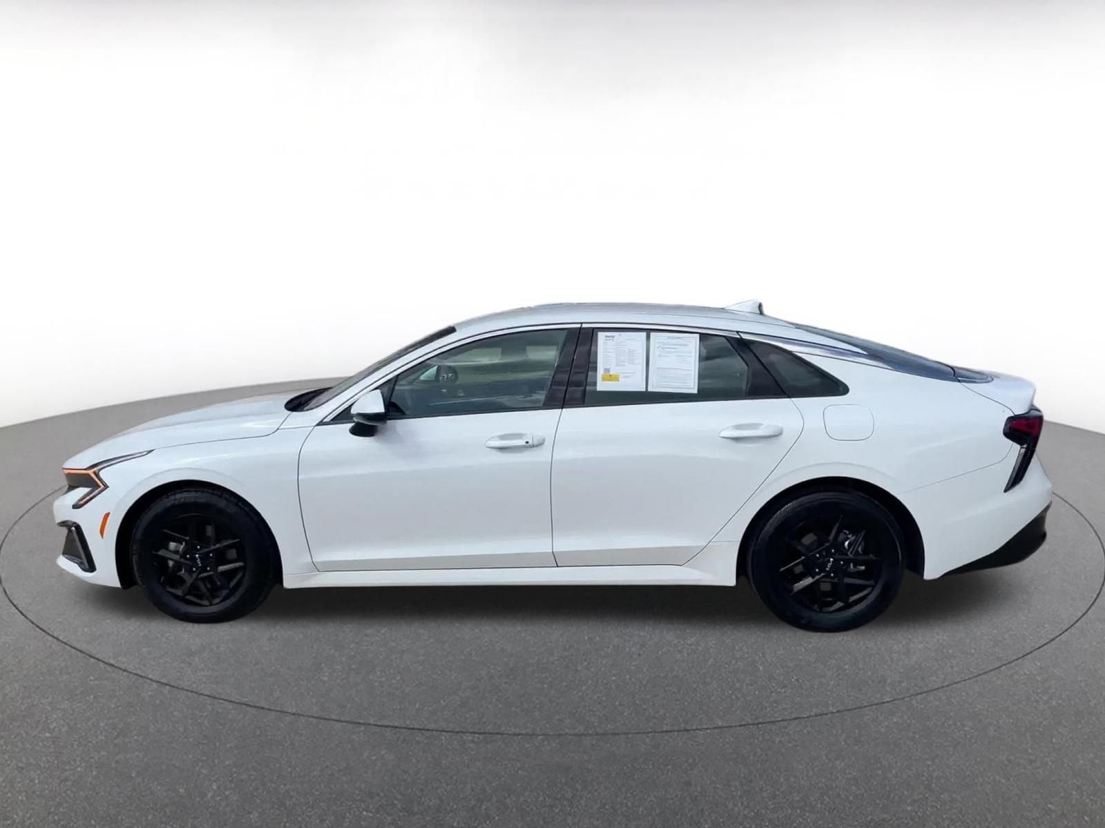 Thumbnail: 2025 Kia K5 - 9