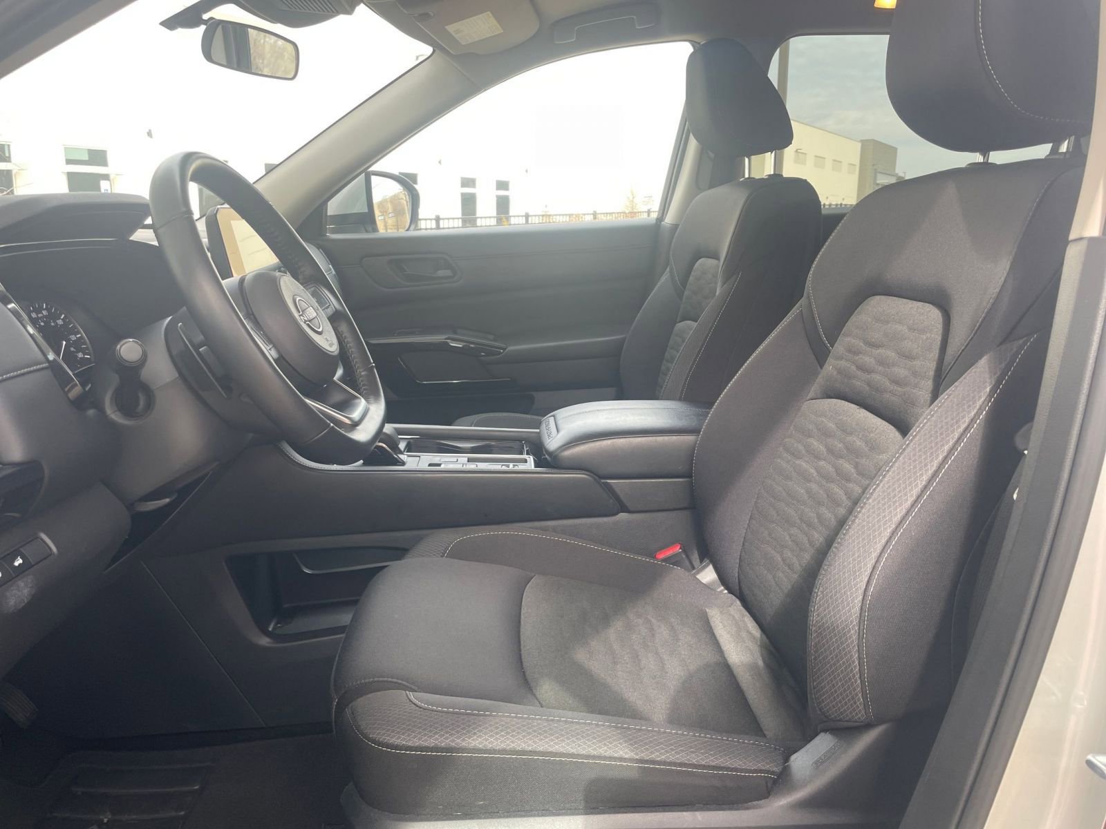 Thumbnail: 2025 Nissan Pathfinder - 30