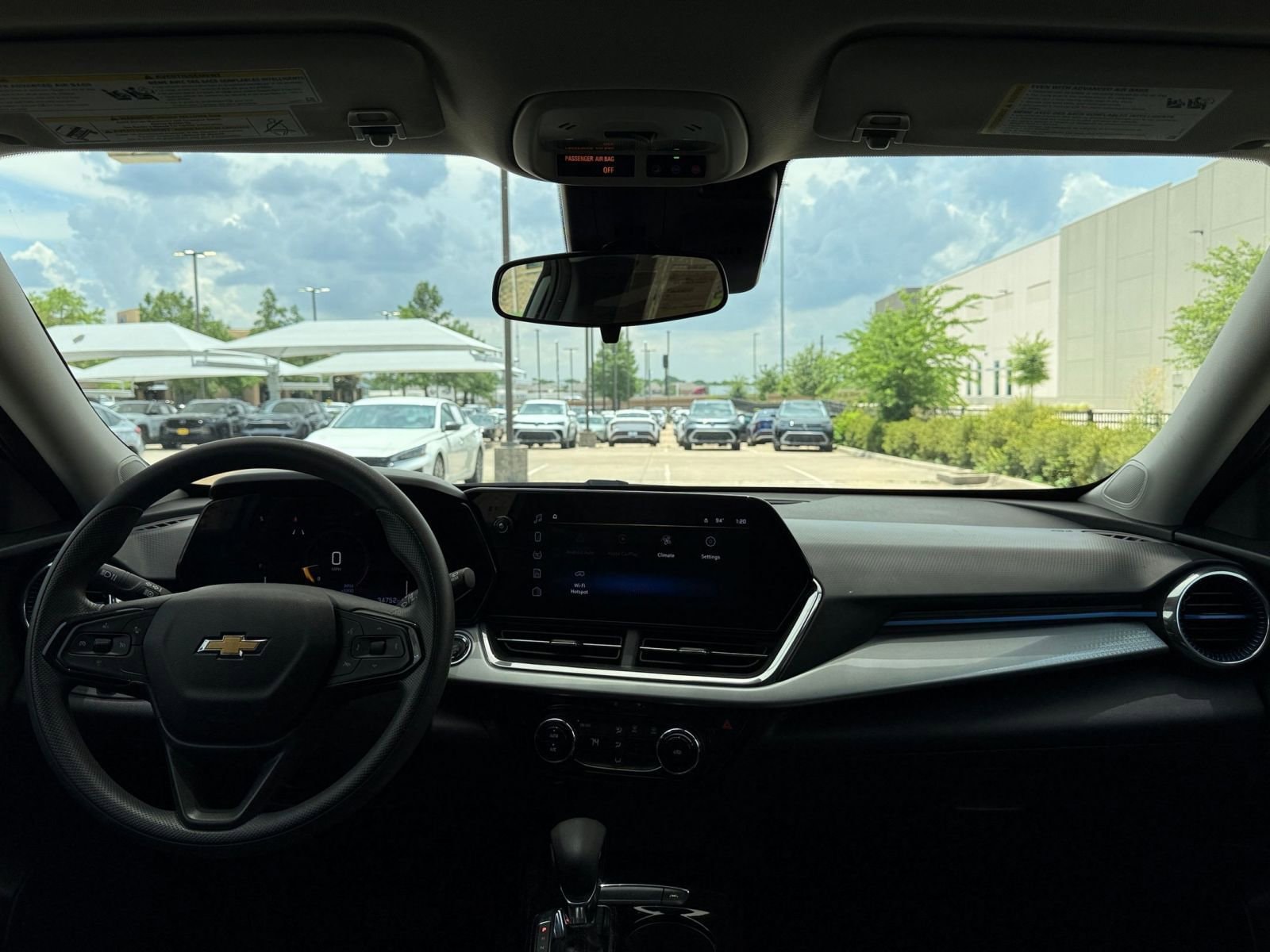 Thumbnail: 2025 Chevrolet Trax - 33